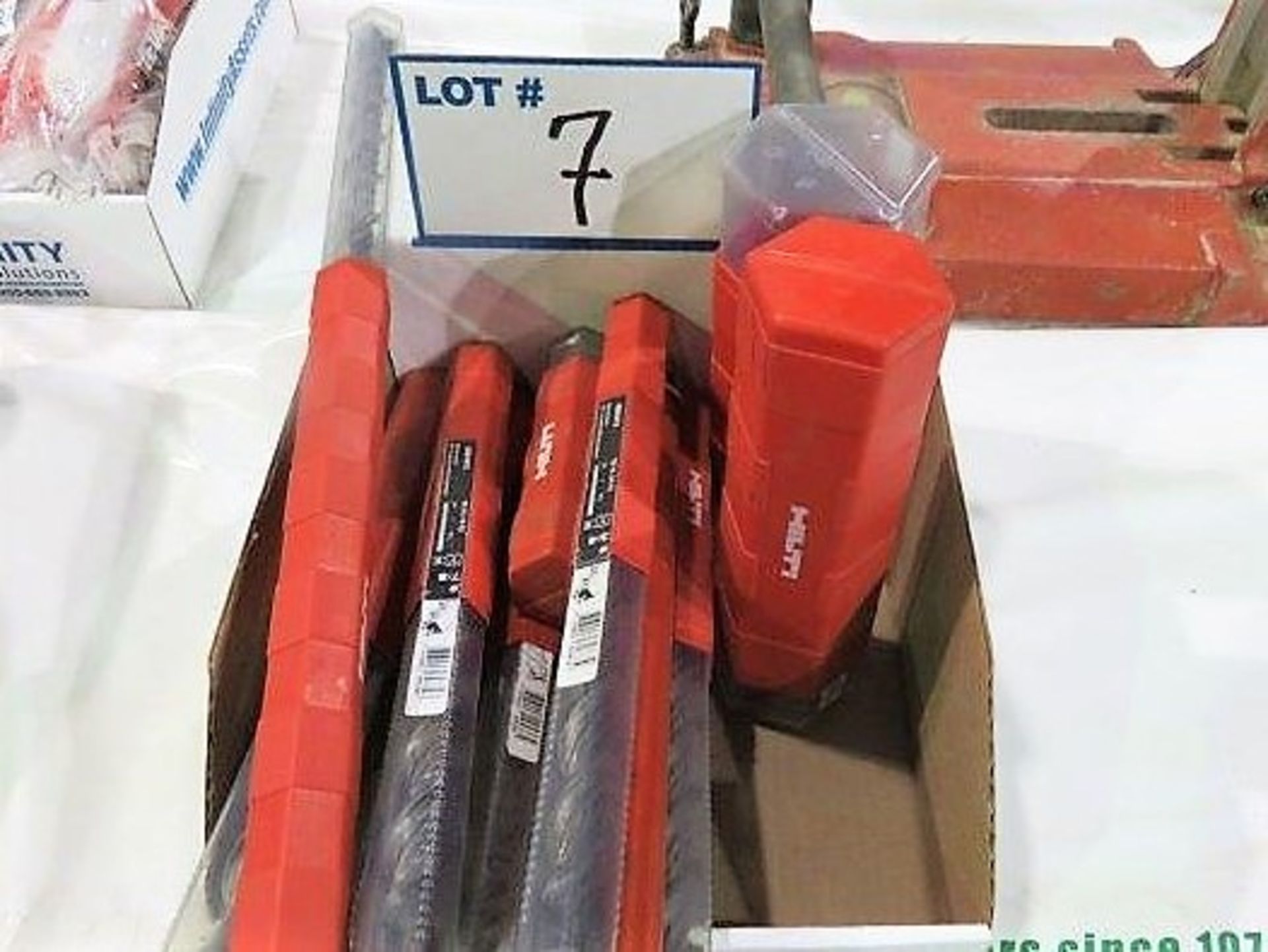 BOX ASSORTED HILTI DRILL BITS ASSORTED SIZES