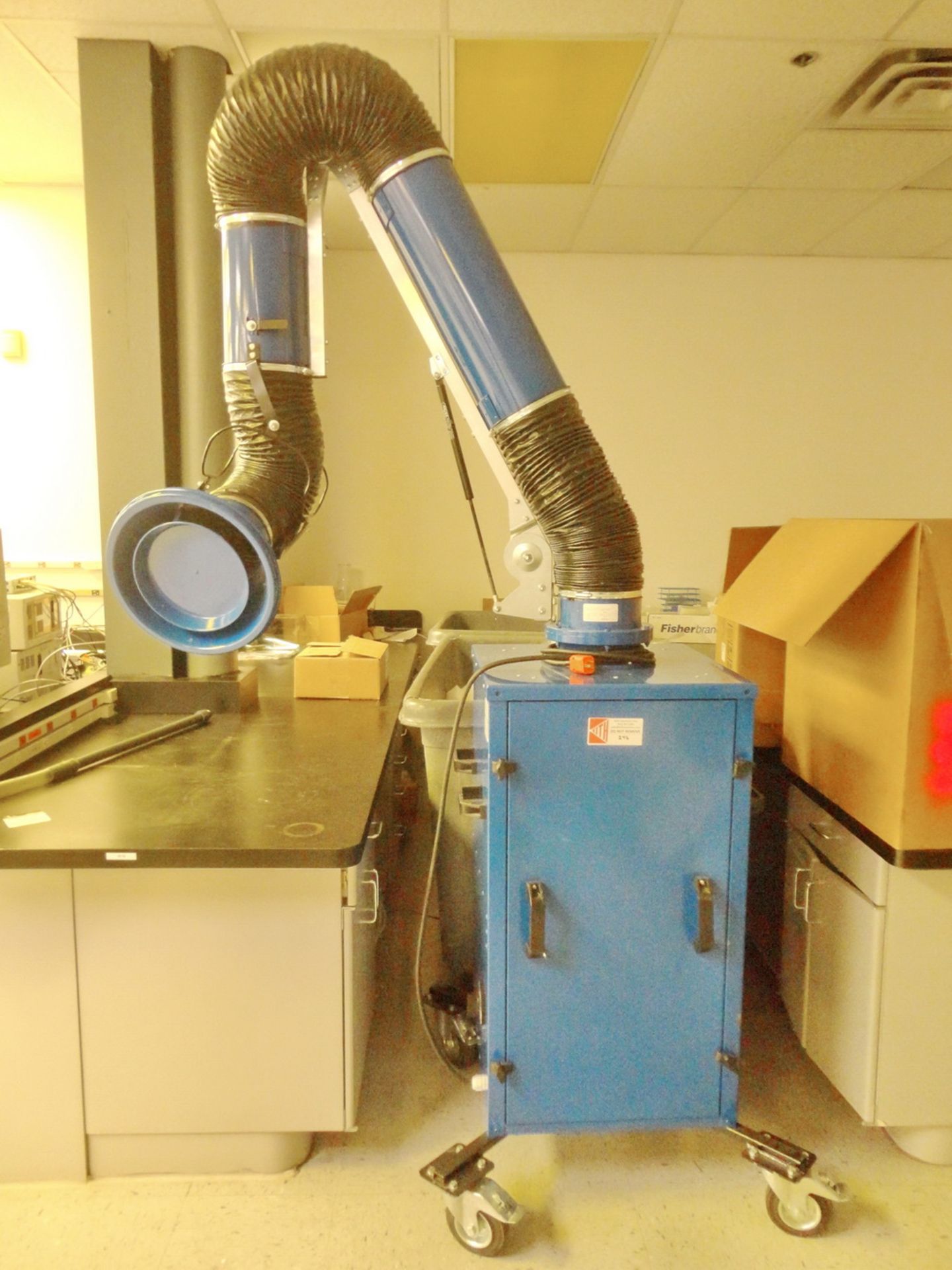 Portable Dust Collector, with articulated extraction arm