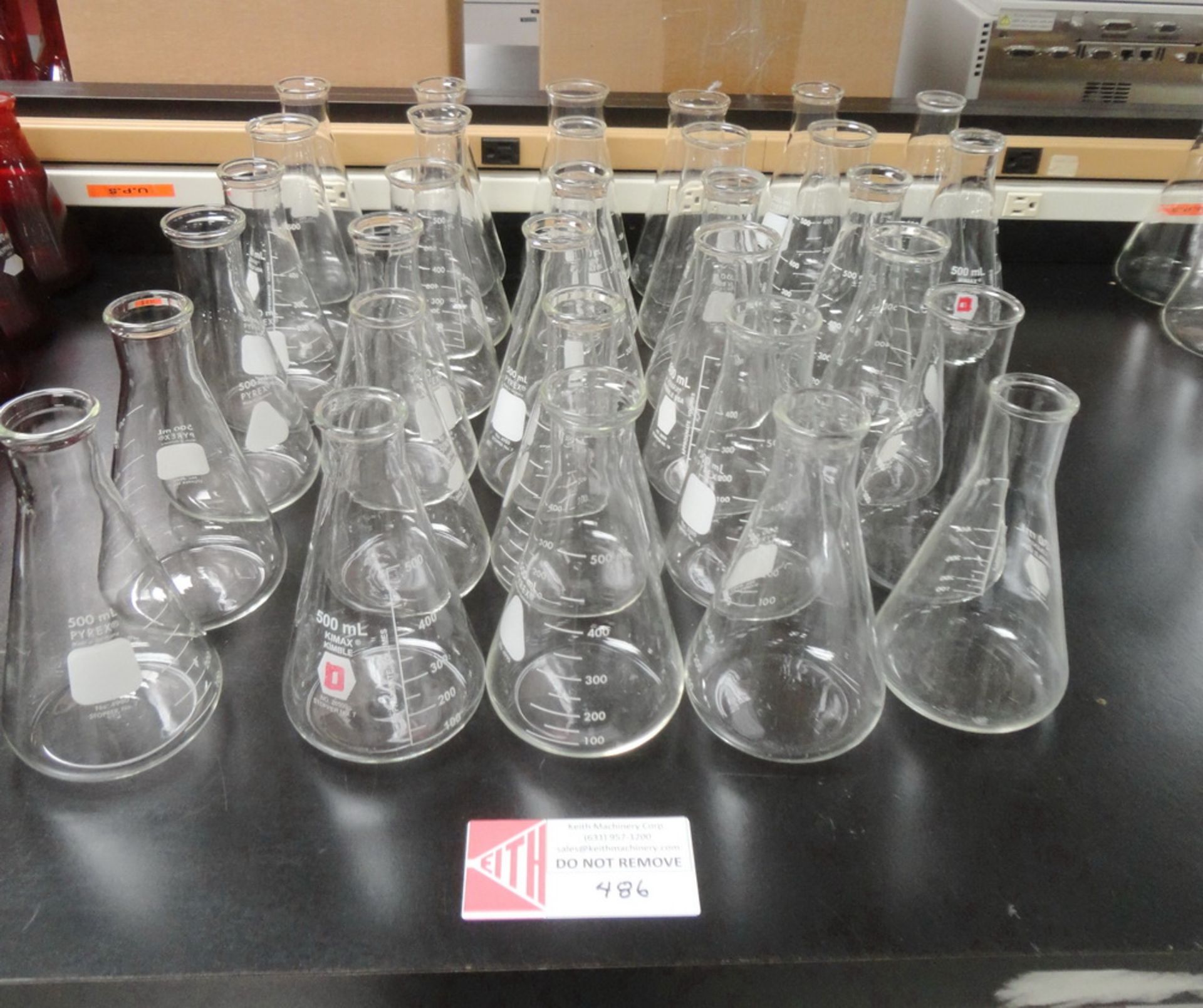 (32) 500 ml Erlenmeyer clear flasks