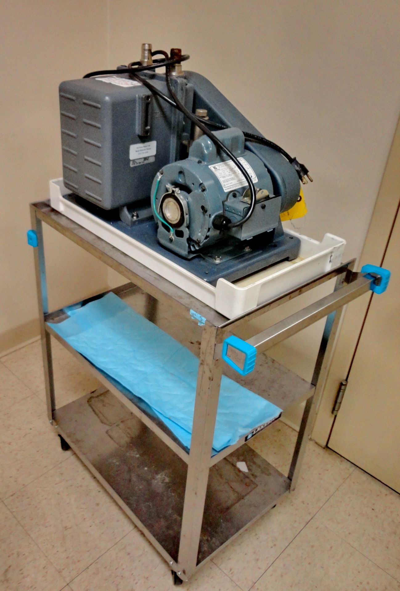 Welch Duoseal Vacuum Pump, 1/2 HP, Model 1402, with stainless steel cart