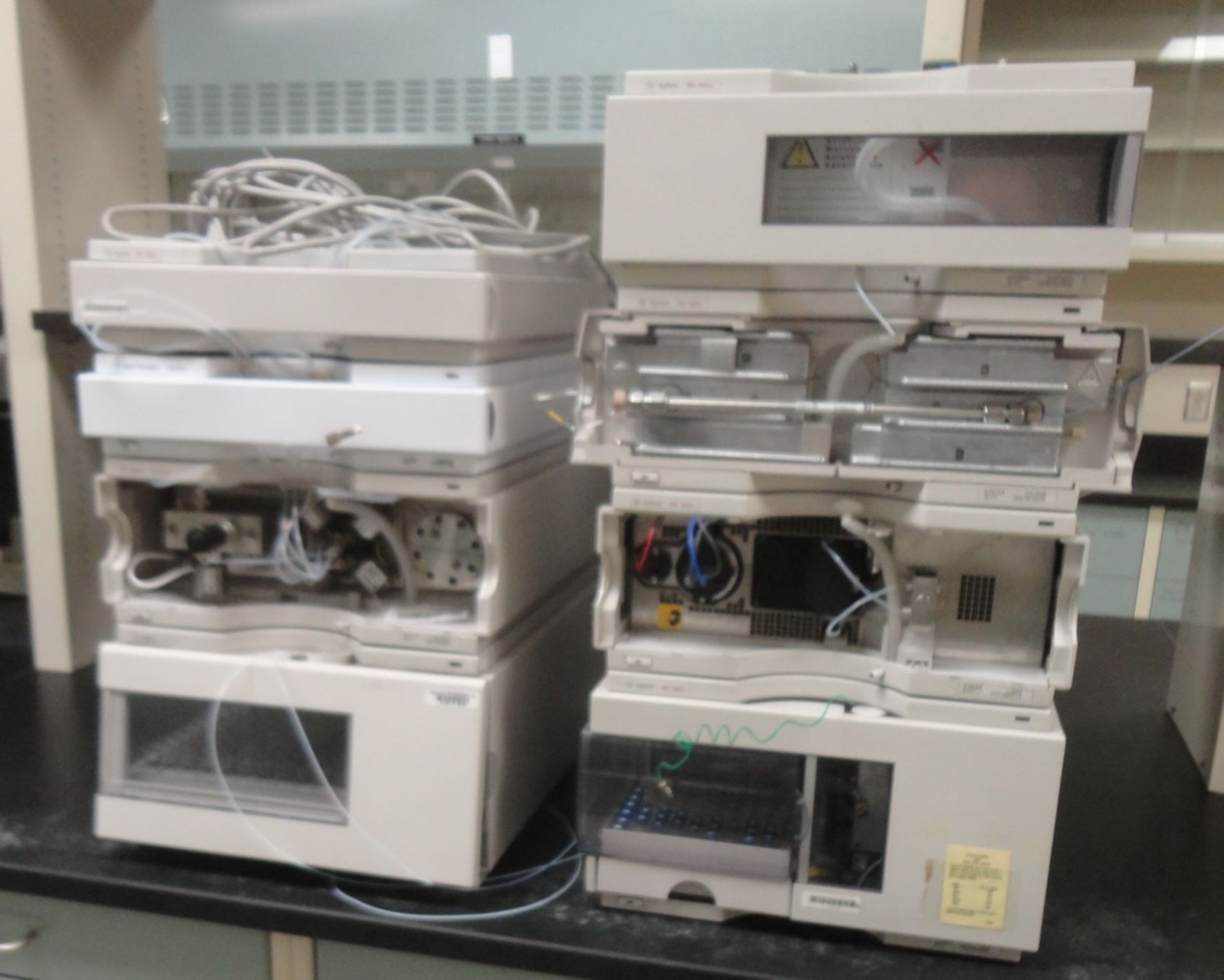 Agilent 1100 Series HPLC System, 7 component