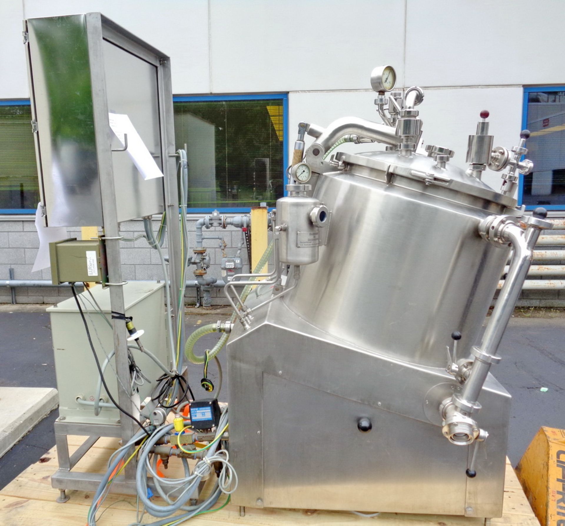 Becomix 125 Liter Stainless Steel Homogenizing/Scraper Jacketed Mixing System, Model D-2805 - Image 11 of 18