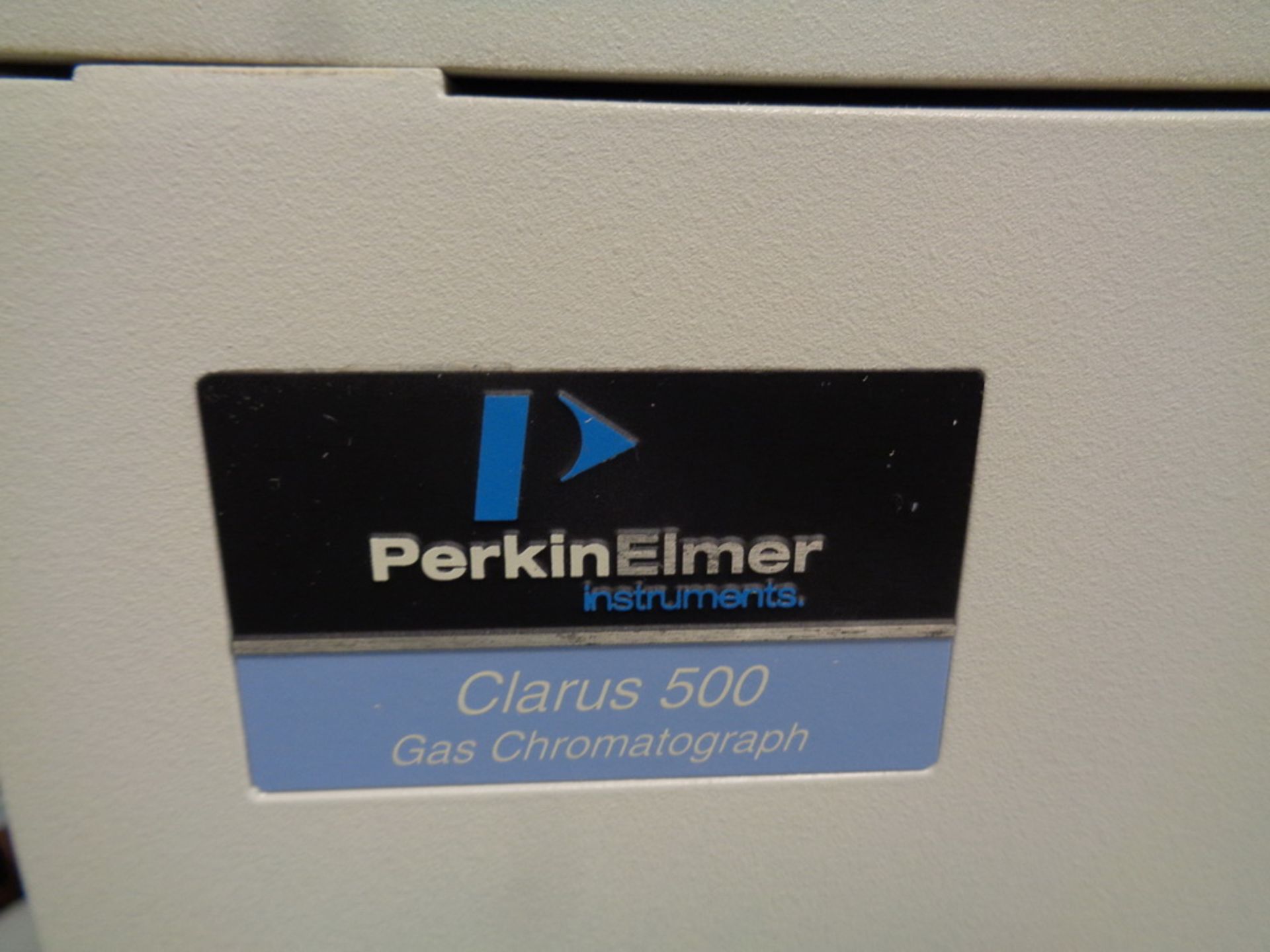 Perkin Elmer Gas Chromatograph, Model Clarus 500, S/N 650N3012706 - Image 2 of 8