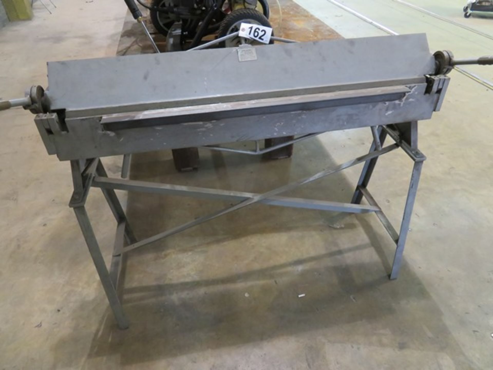 Central Machinery 48" Bench Type Hand Brake 22 Guage Mill Steel