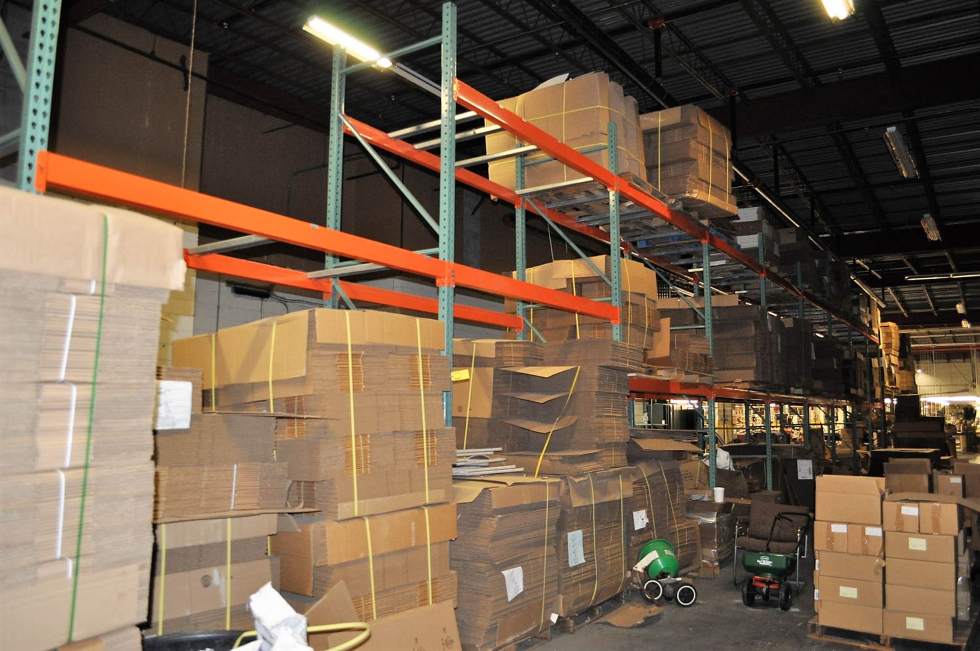 ROW OF ESP E20 TEAR DROP PALLET RACKING, [10] 14' TALL X 42'' DEEP WITH [34] 8' RAILS - Image 2 of 2