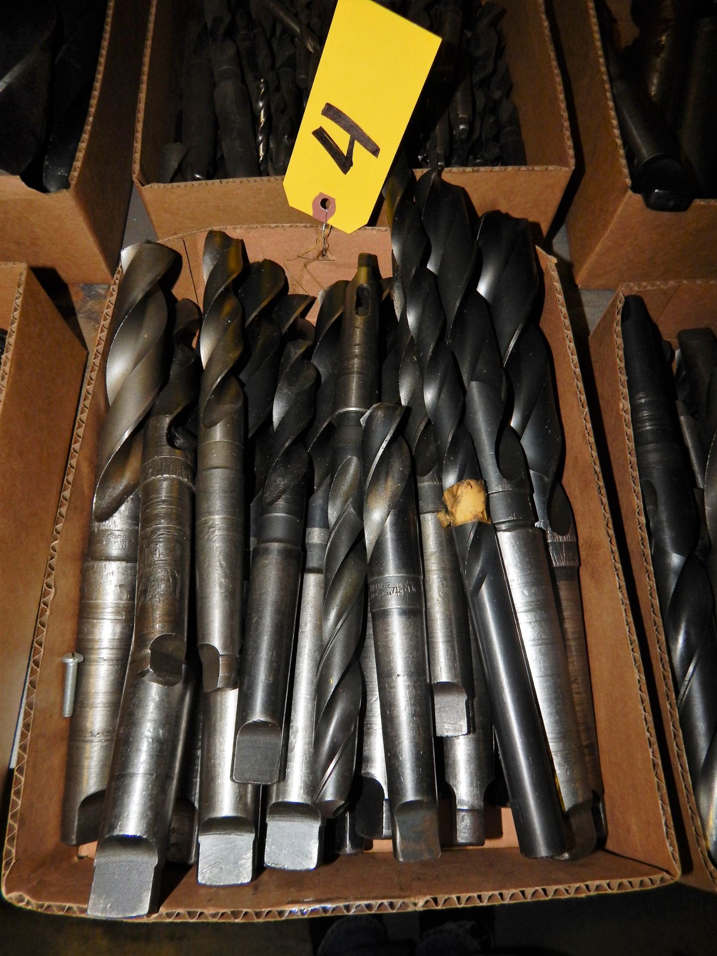 LOT OF ASSORTED DRILL BITS