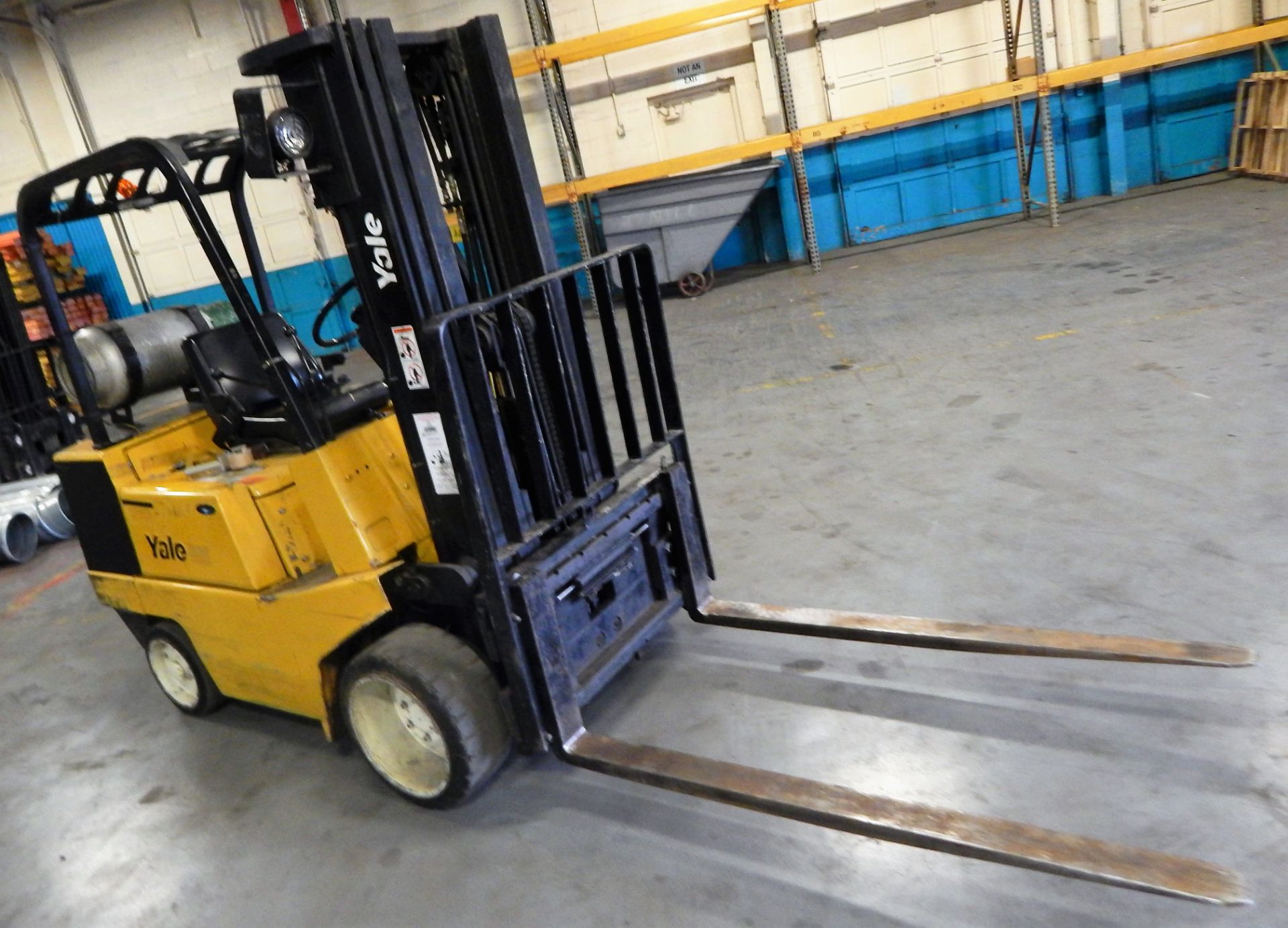 YALE MDL. GLC060RDNUAE083SPL 6000# CAPACITY FORKLIFT TRUCK, WITH SIDE SHIFT, TRIPLE MAST, 4850 - Image 3 of 3