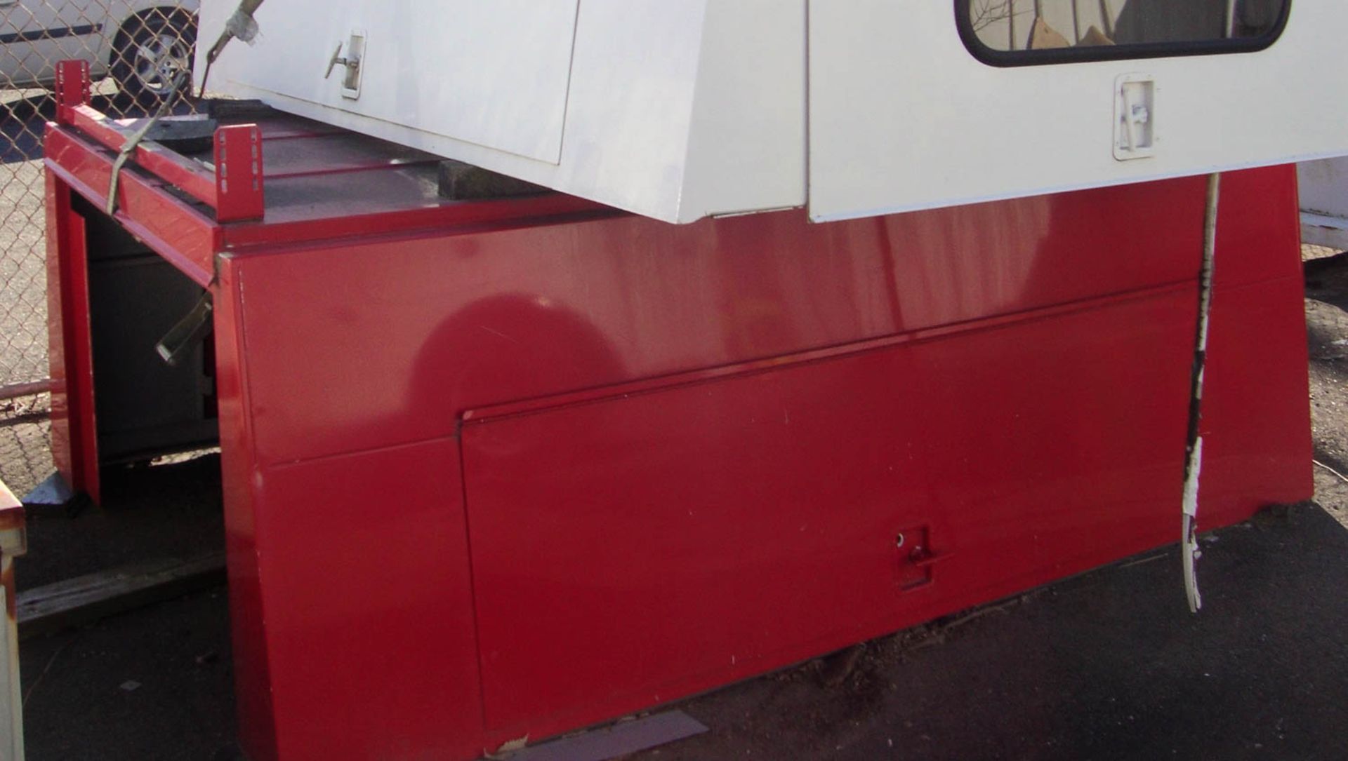 RED METAL PICKUP TRUCK CAP, WITH SIDE OPENINGS & ROOF RACK, 8' X 69''