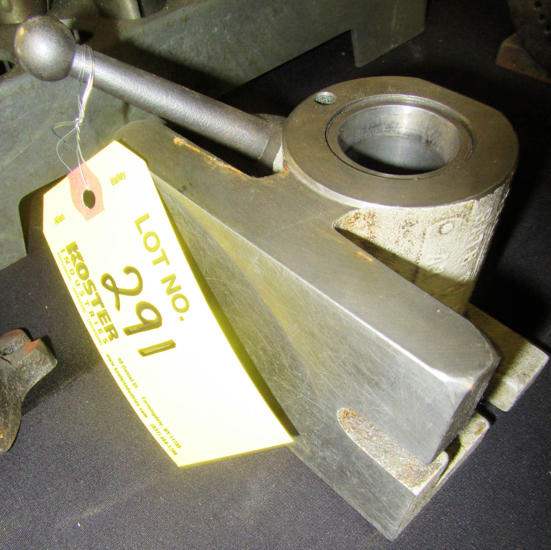 HORIZONTAL/VERTICAL 5C COLLET HOLDER [LOCATED IN PAWTUCKET, RI]