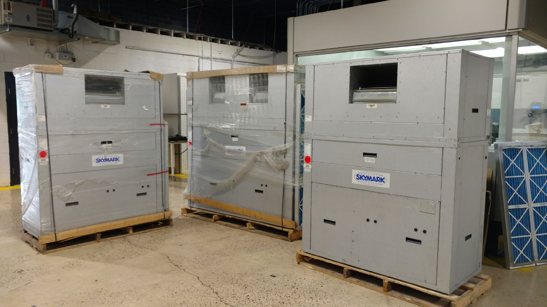 unused Air Cooled Sef Contained AC Units, (1) 12-Ton, (2) 8-Ton - Bild 8 aus 38