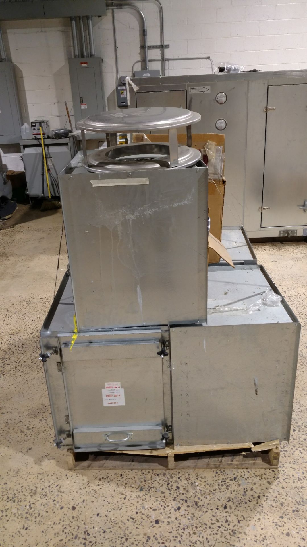 unused Air Cooled Sef Contained AC Units, (1) 12-Ton, (2) 8-Ton - Bild 26 aus 38