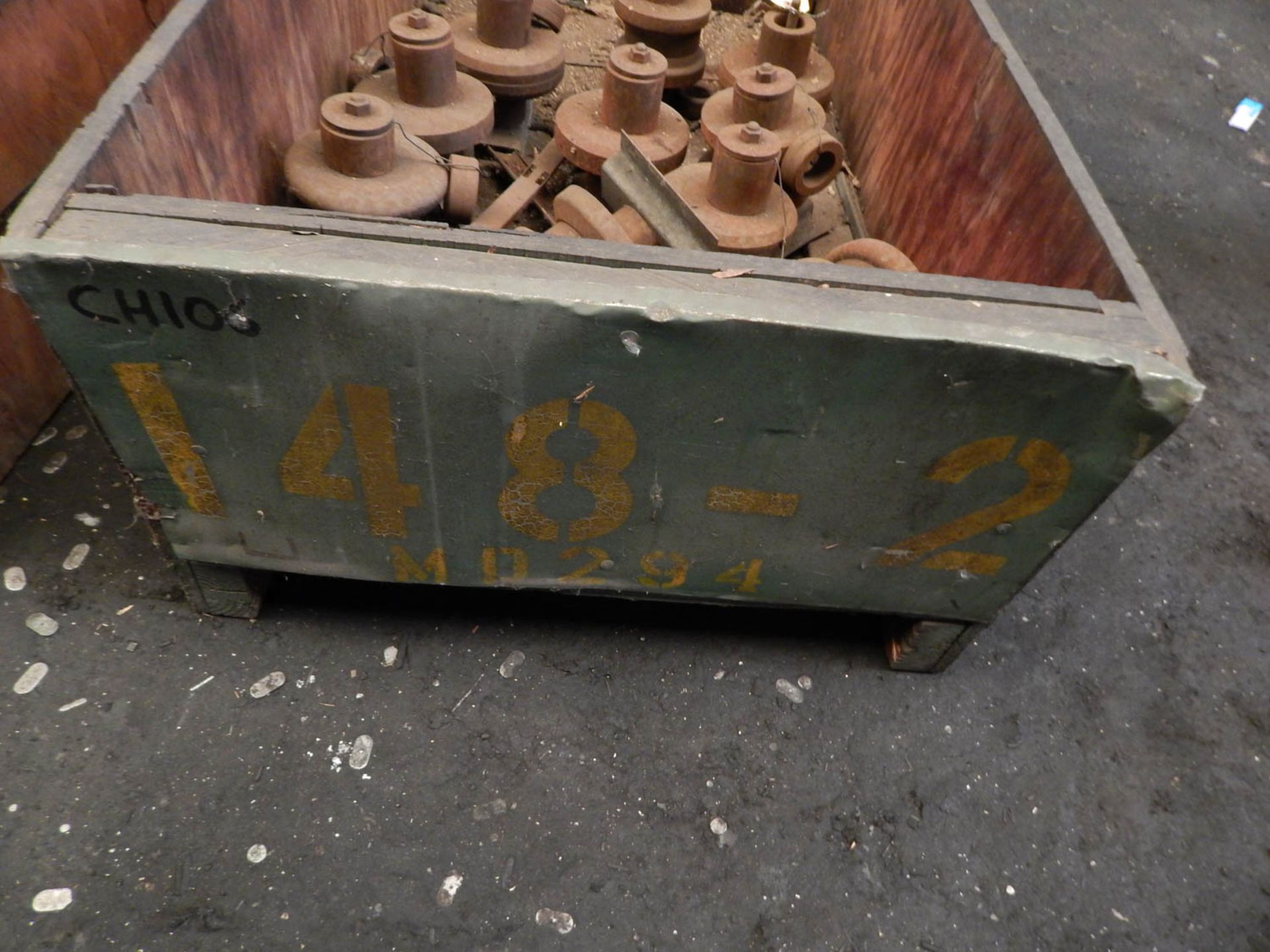 CRATE OF CHANNEL 106 ROLL FORMING TOOLING MD-294 - Image 2 of 2