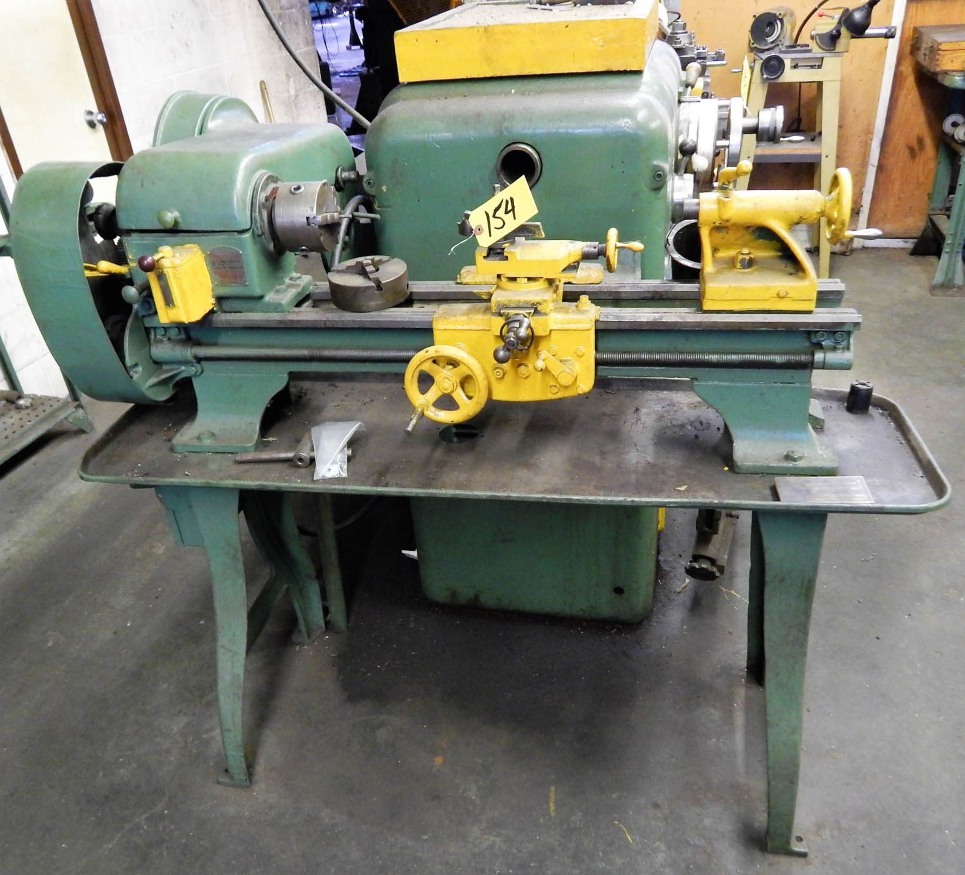 LOGAN 10'' X 24'' LATHE, WITH 4'' & 5'' 3-JAW CHUCKS, TAILSTOCK, S/N: 850