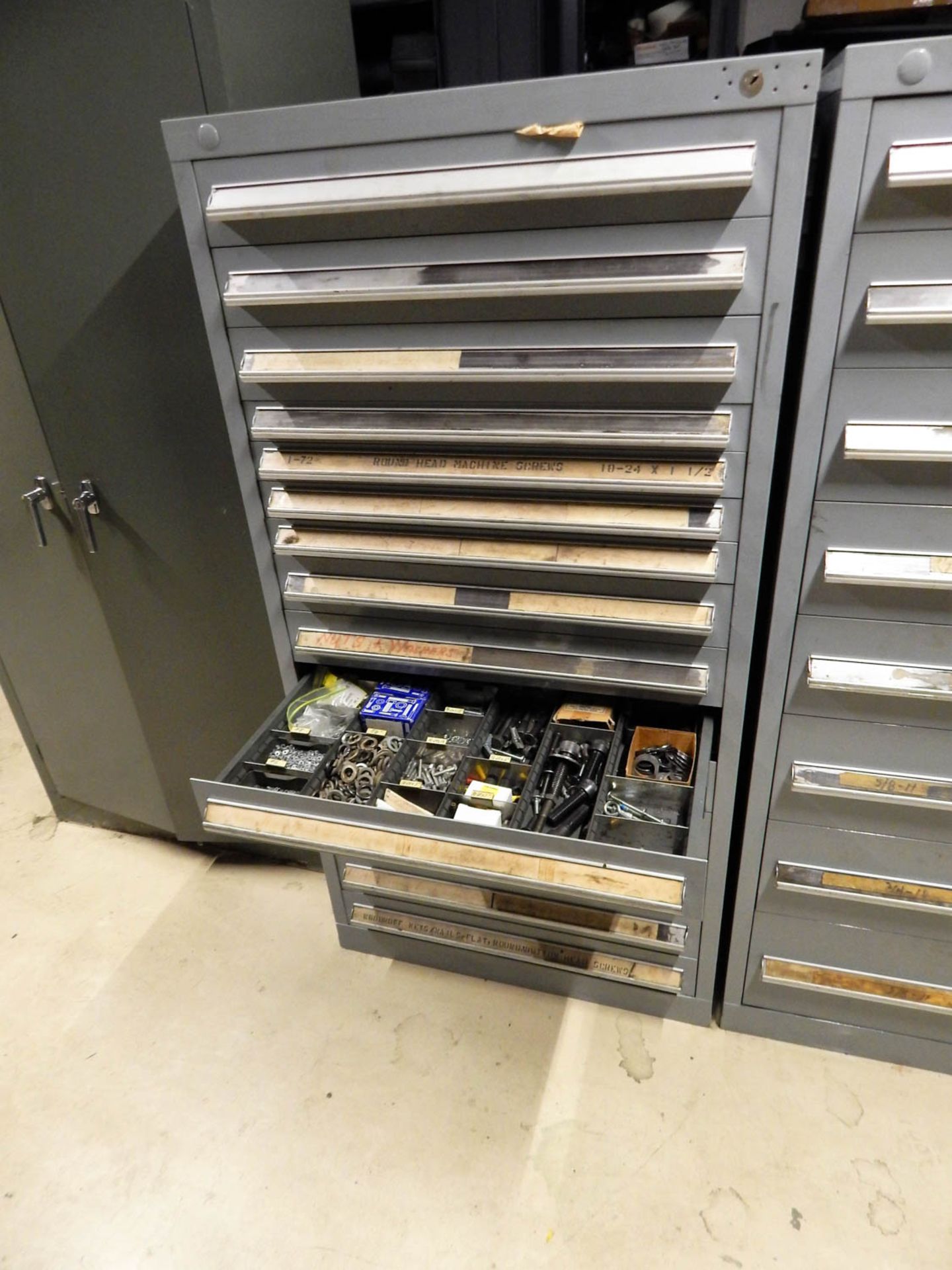 15-DRAWER LISTA TOOL CABINET & CONTENTS