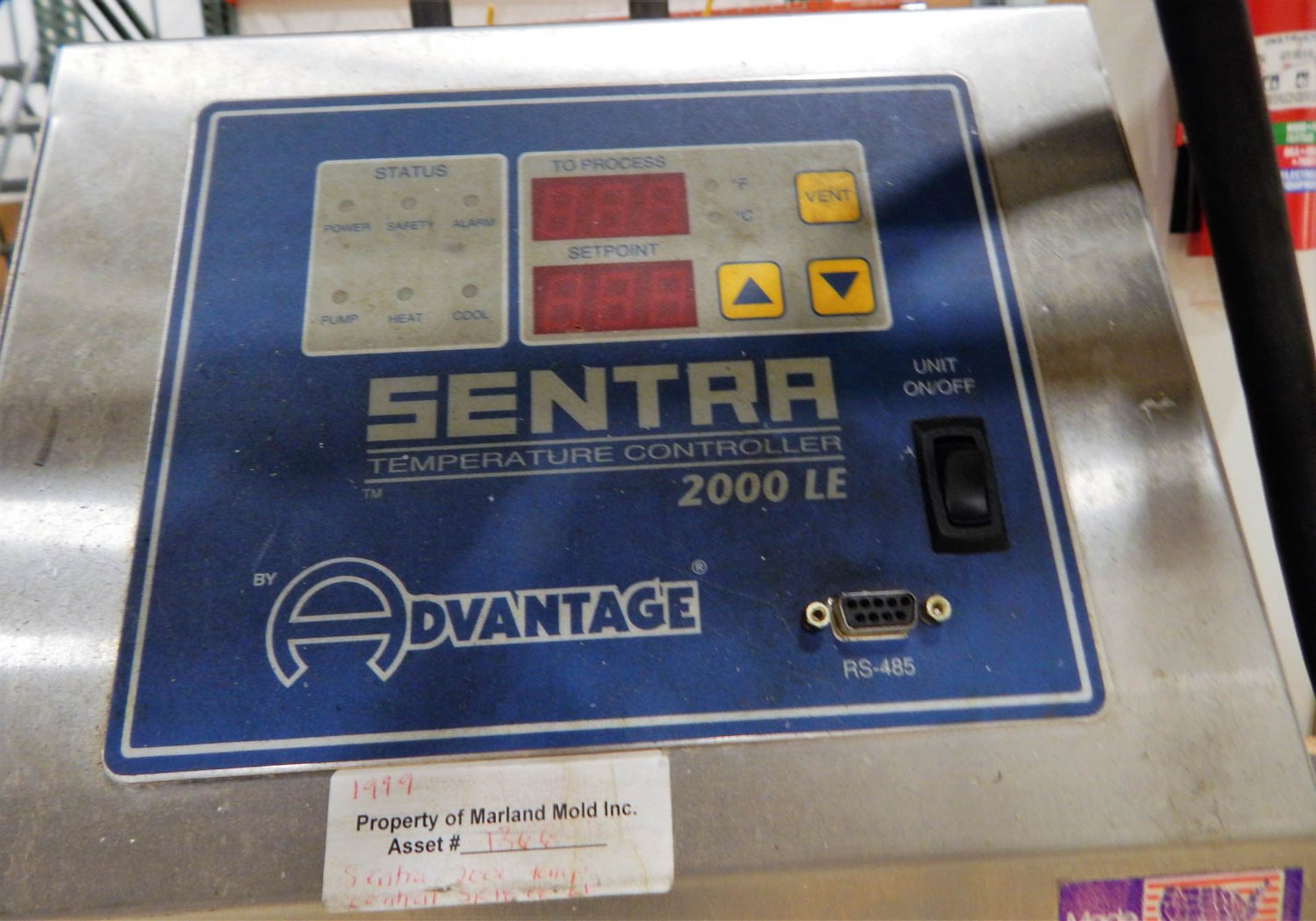 ADVANTAGE MDL. 2000LC SENTRA TEMPERATURE CONTROLLER, WITH 30 - 250-DIGITAL TEMPERATURE RANGE, S/N: - Image 3 of 3