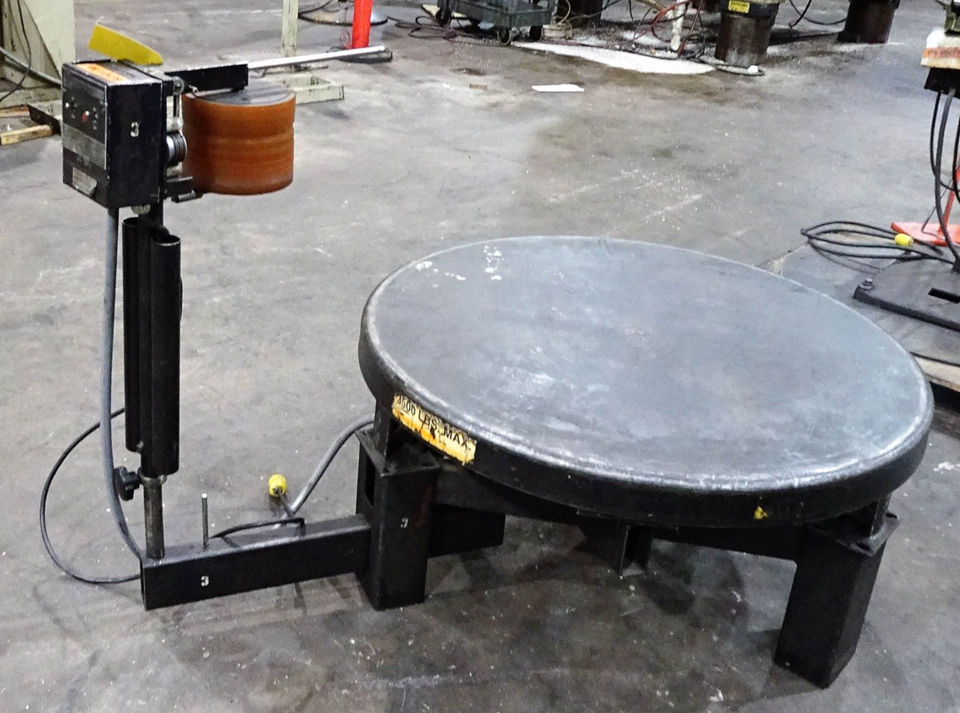 NORWALK 3500# CAPACITY POWER PALLET DECOILER WITH 42'' TURNTABLE