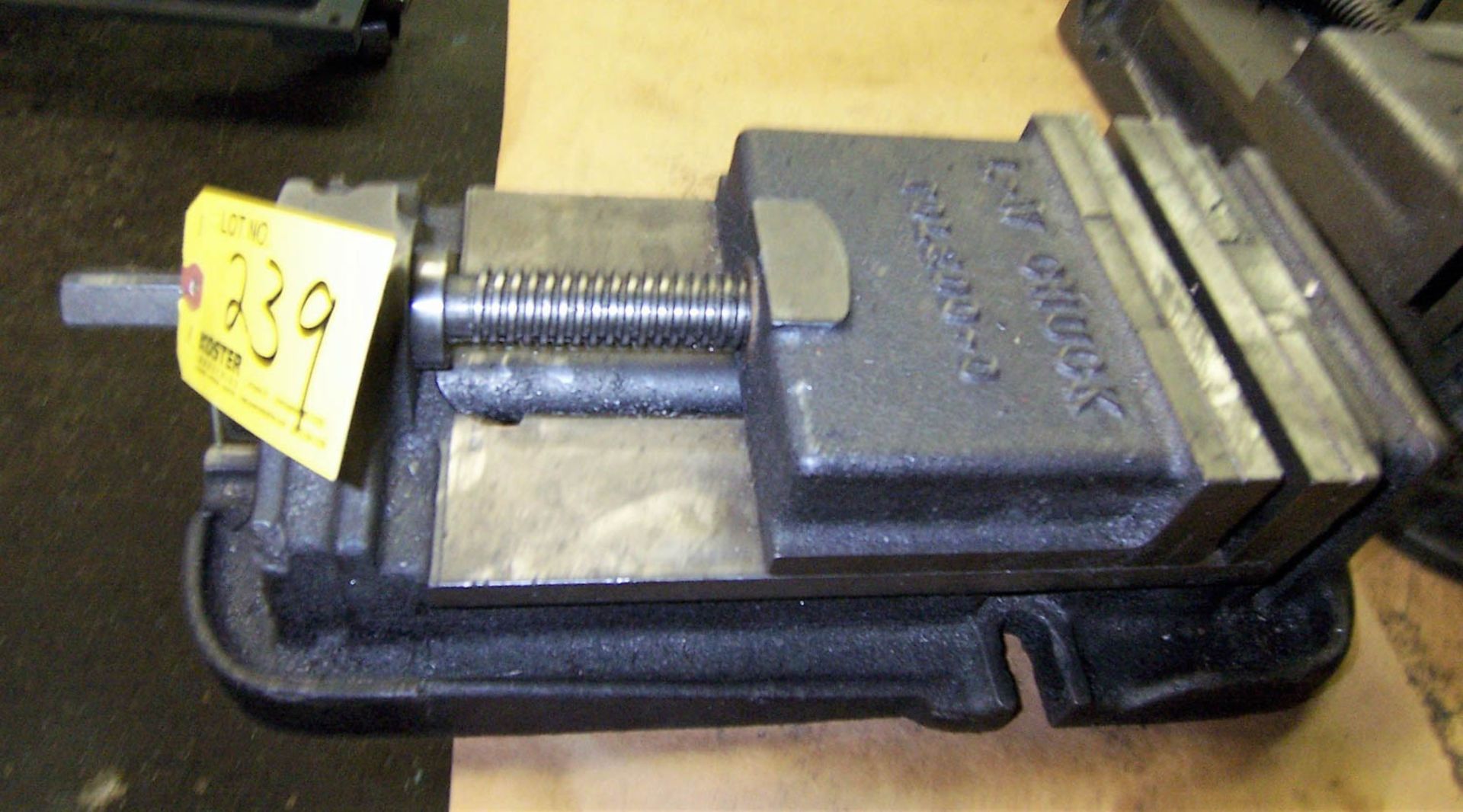 L-W CHUCK 6'' MILLING VISE