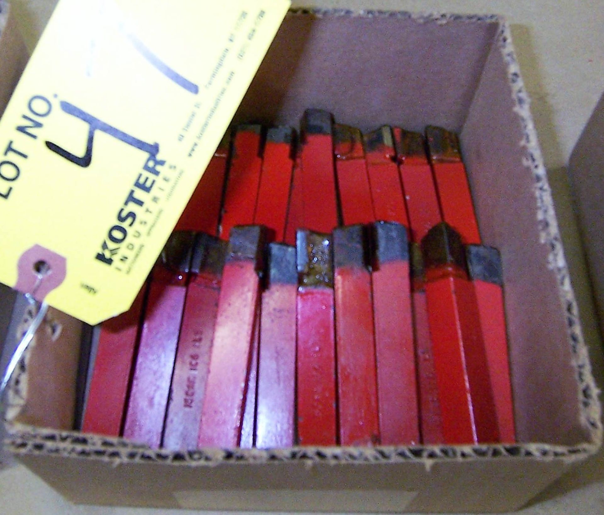 LOT OF CEMENTED CARBIDE INSERT TOOL BITS