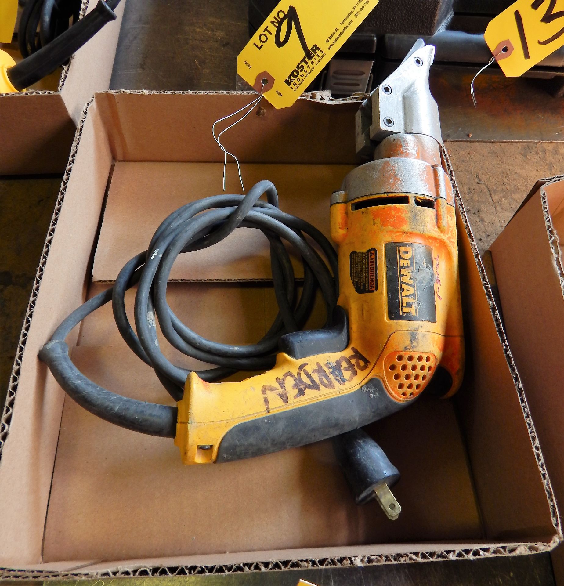 DEWALT SWIVEL HEAD SHEAR