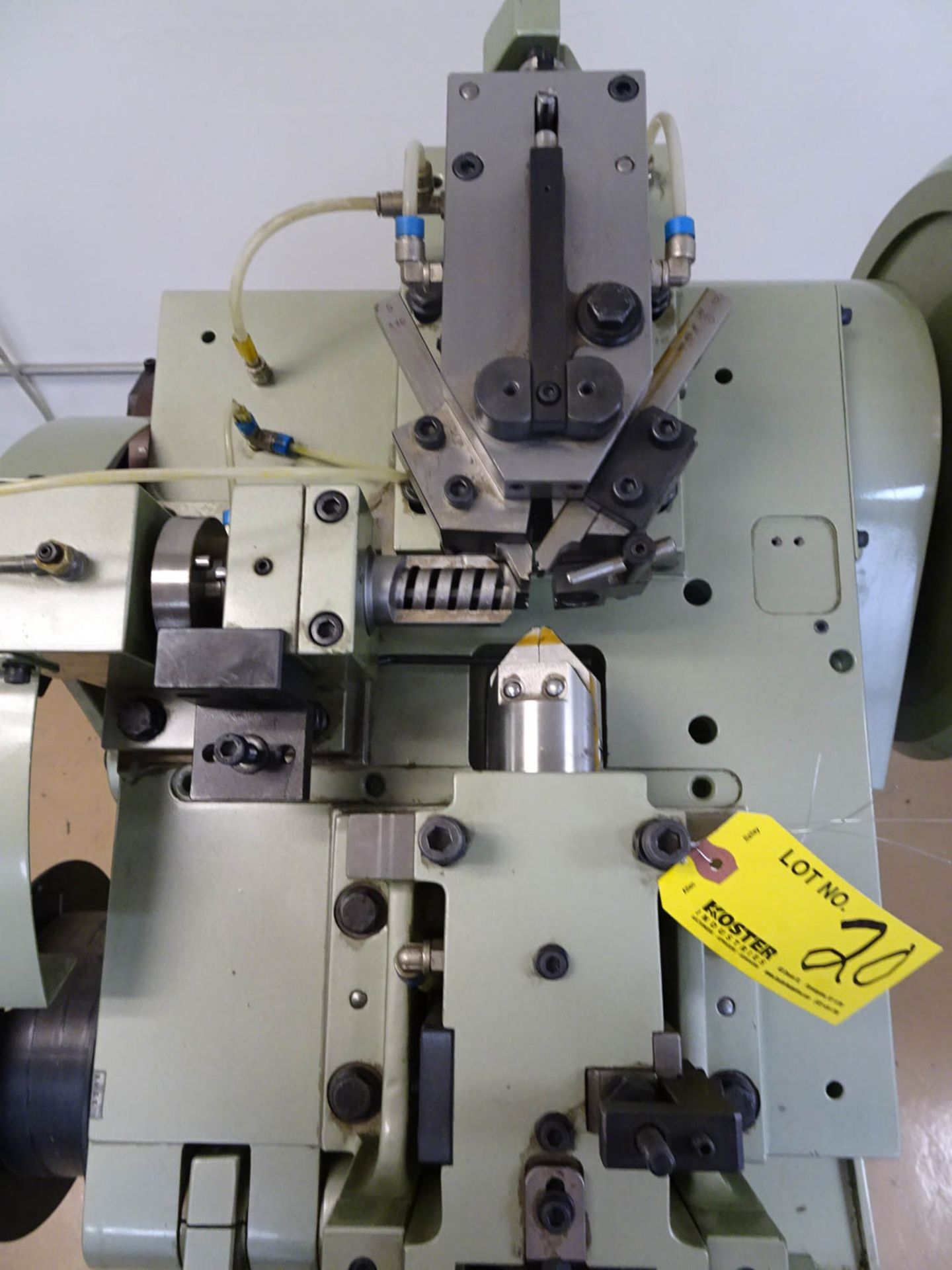 OMBI MDL. GG (ITALY) (CE) BIG CURB & CABLE CHAIN MAKING MACHINE, TOOLED FOR 3.10MM, WITH EXTRA SET - Image 4 of 6