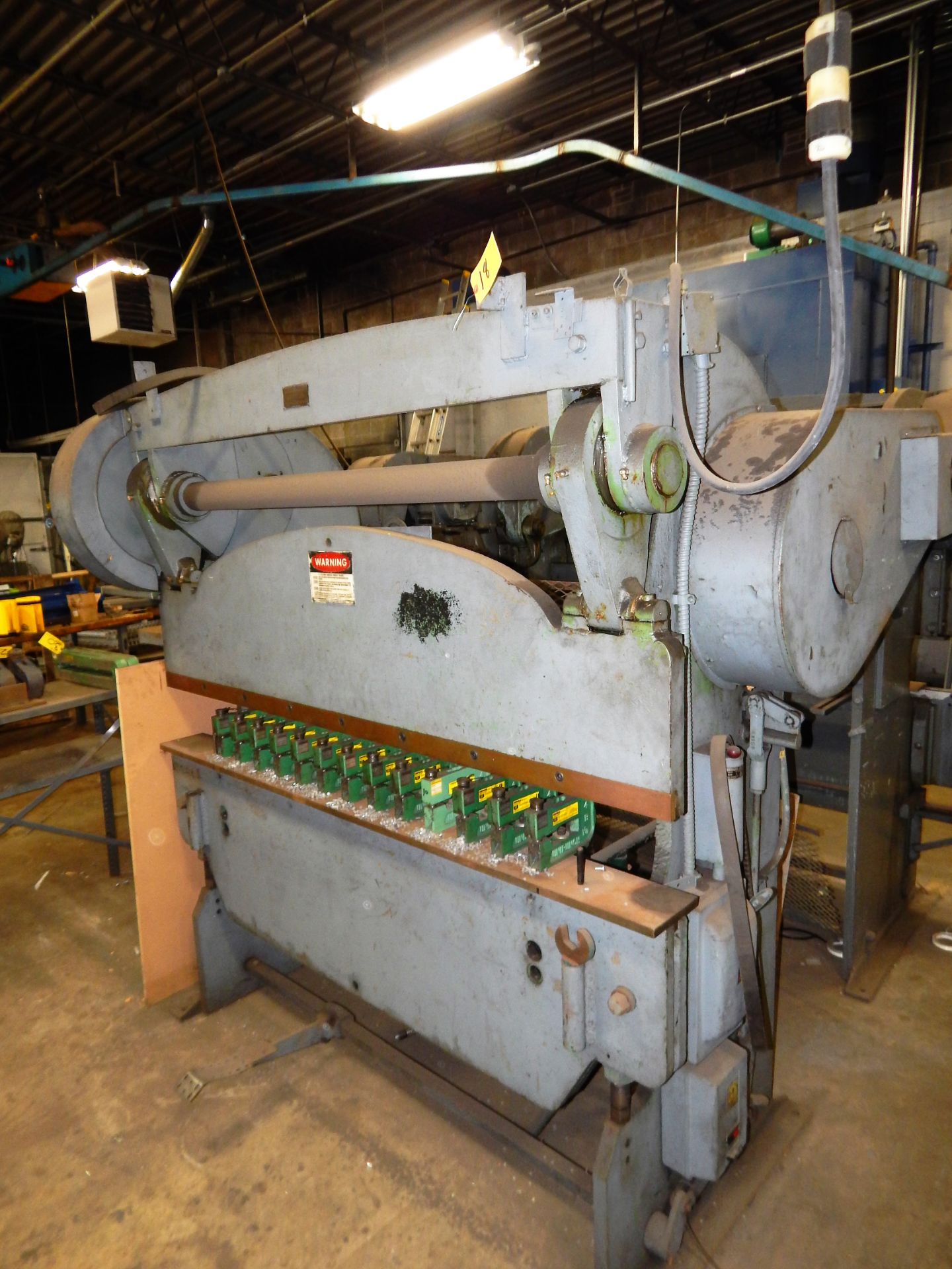 CHICAGO MDL. 335 6' x 30 TON STEEL PRESS BRAKE, MECHANICAL CLUTCH, 72" BED, UNIPUNCHES - Image 2 of 2