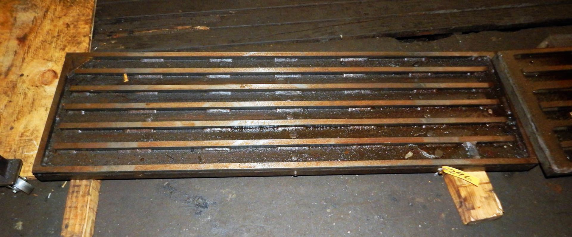 60'' X 18'' VACUUM PLATE