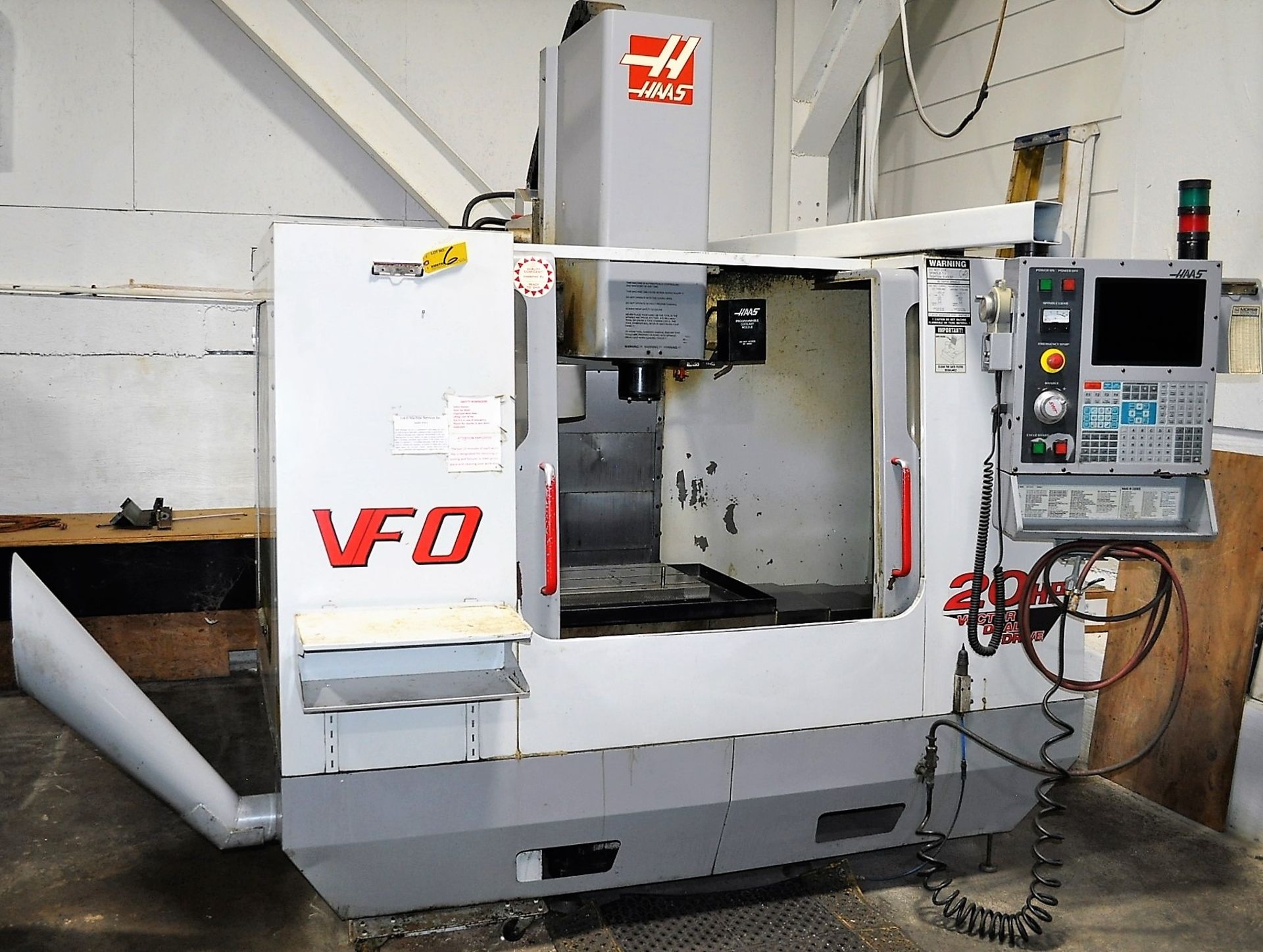 HAAS MDL. VFOB CNC VERTICAL MILL, WITH 14'' X 26'' TABLE, CAT 40 TAPER, 20-POSITION AUTOMATIC TOOL