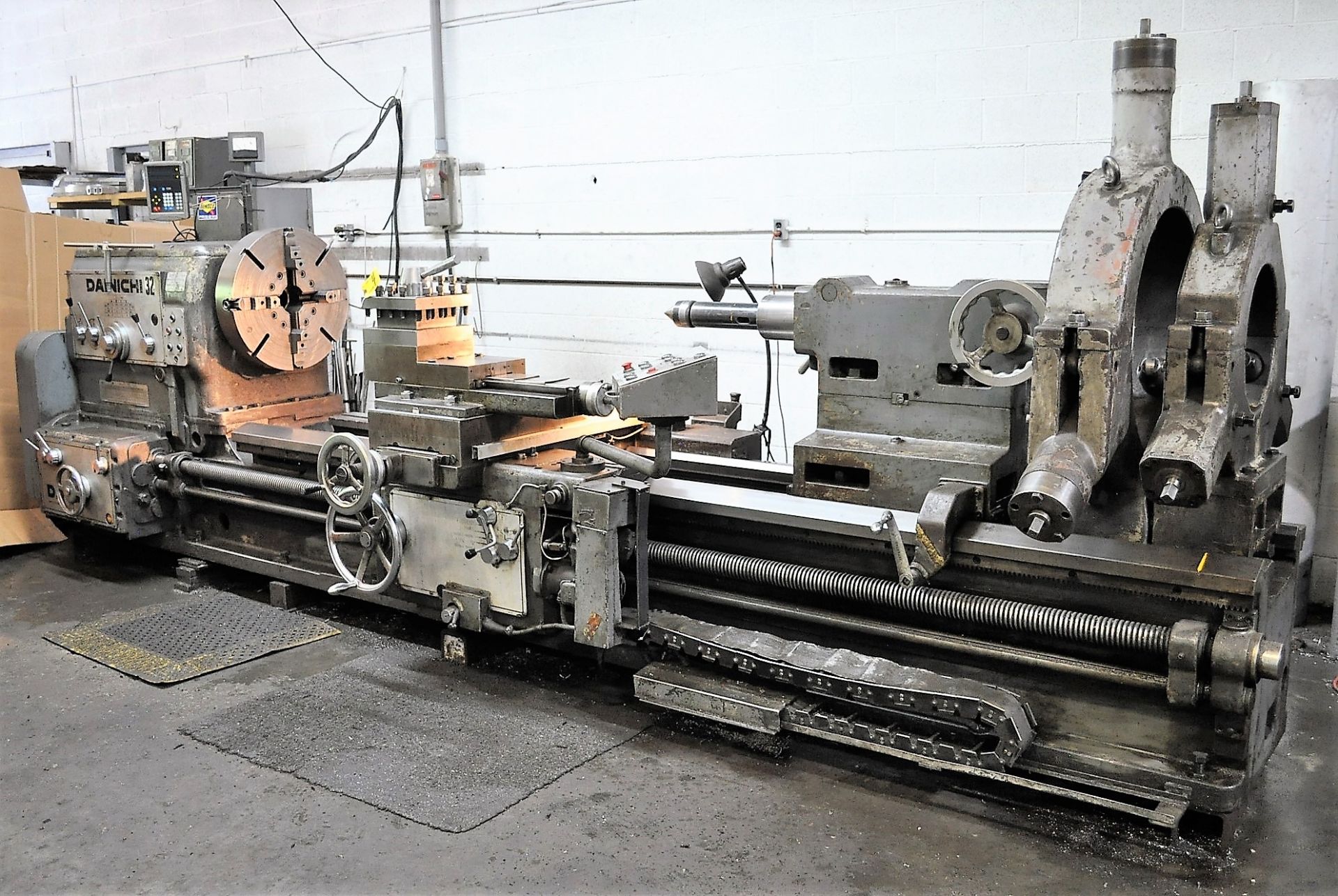 DANICHI MDL. DM-300 ENGINE LATHE, WITH 30'' SWING OVER BED, 124'' DISTANCE BETWEEN CENTERS, 4''