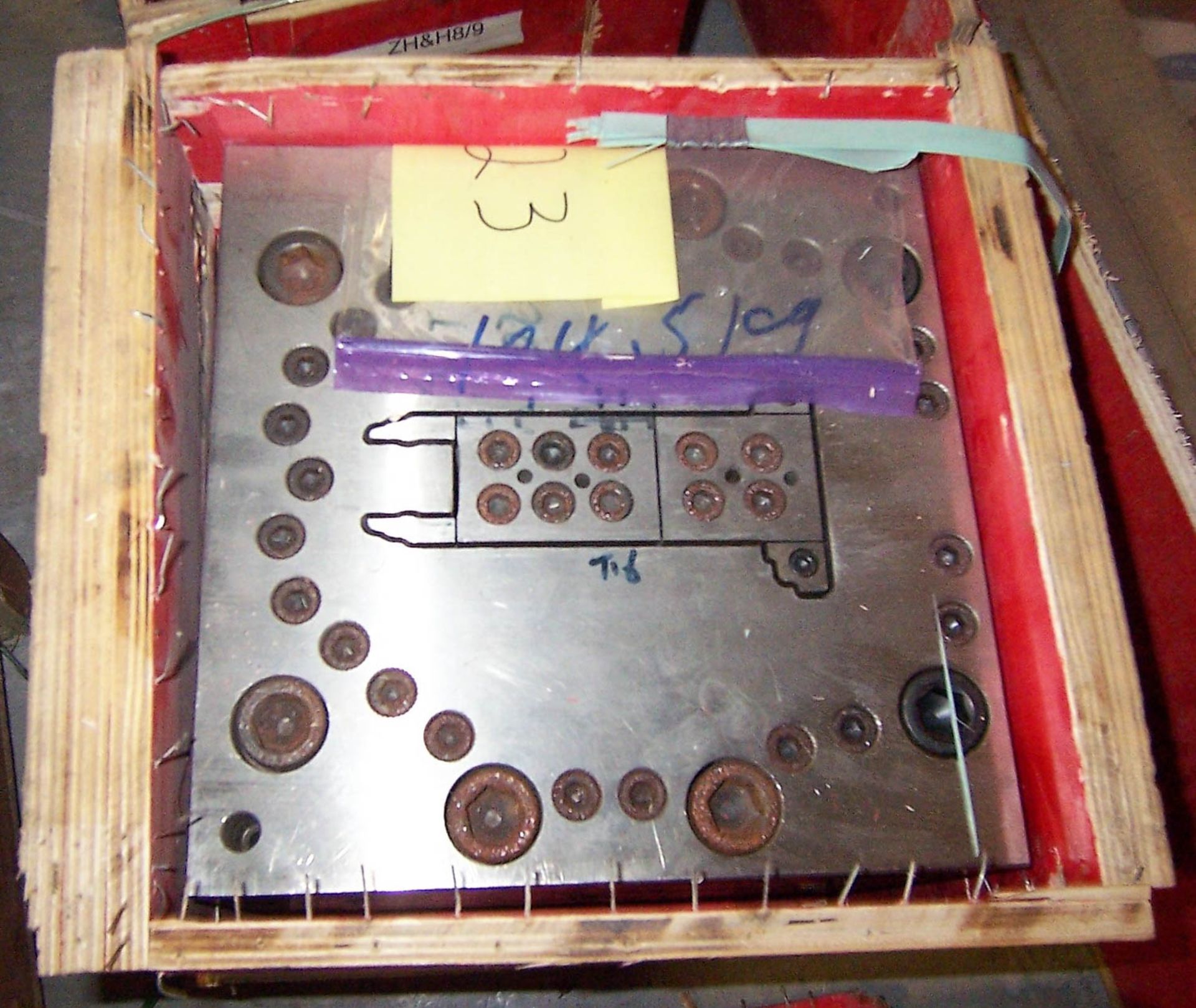 [2] HANDRAIL MOLDS, WITH CALIBRATORS, WATER TANKS, HEATING PLATES - Image 2 of 5