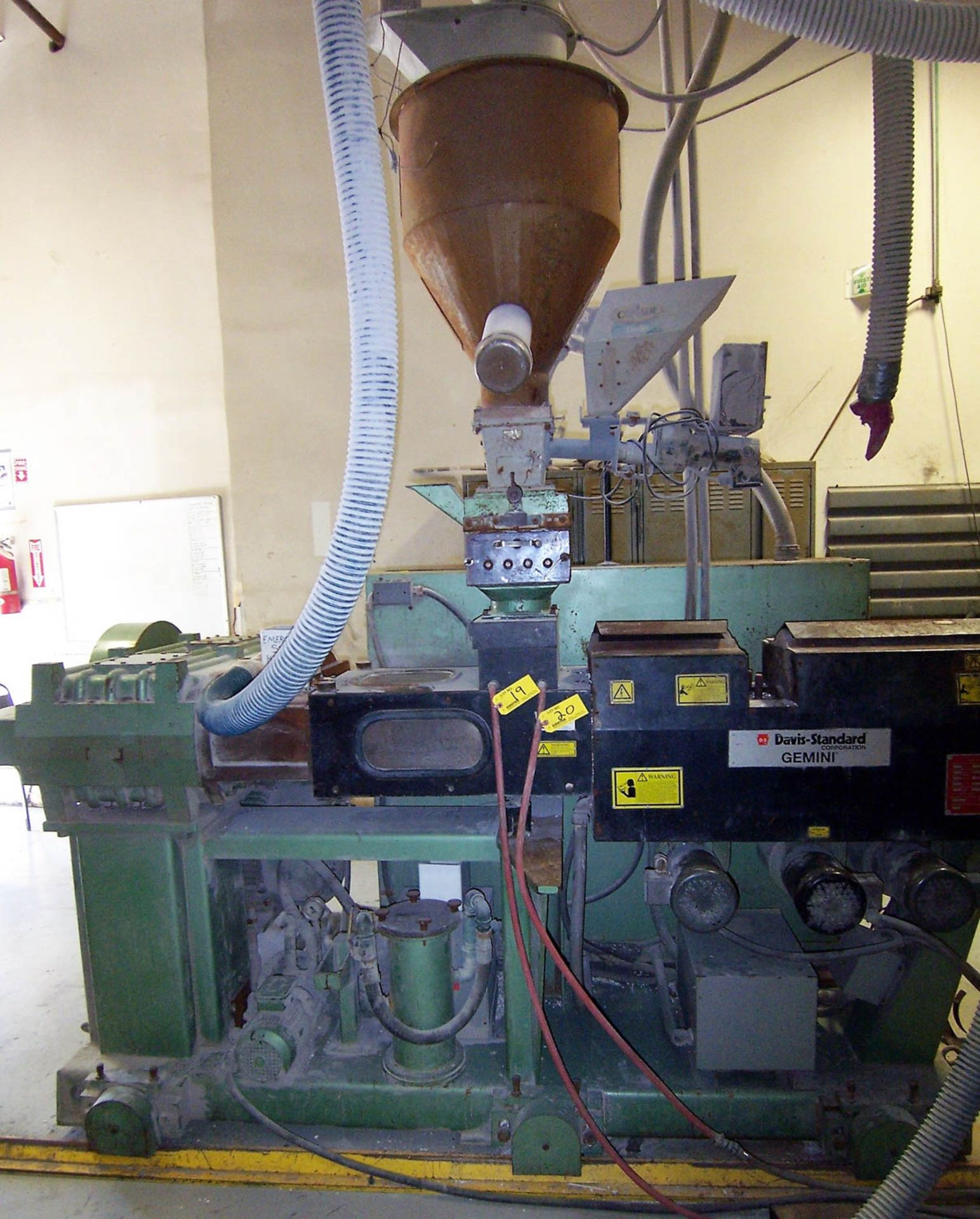 DAVIS STANDARD ''GEMINI'' GC-65 CONICAL TWIN EXTRUDER, 2.5'' / 5.1'', 50HP, 4-ZONE, DIGITAL - Image 3 of 3