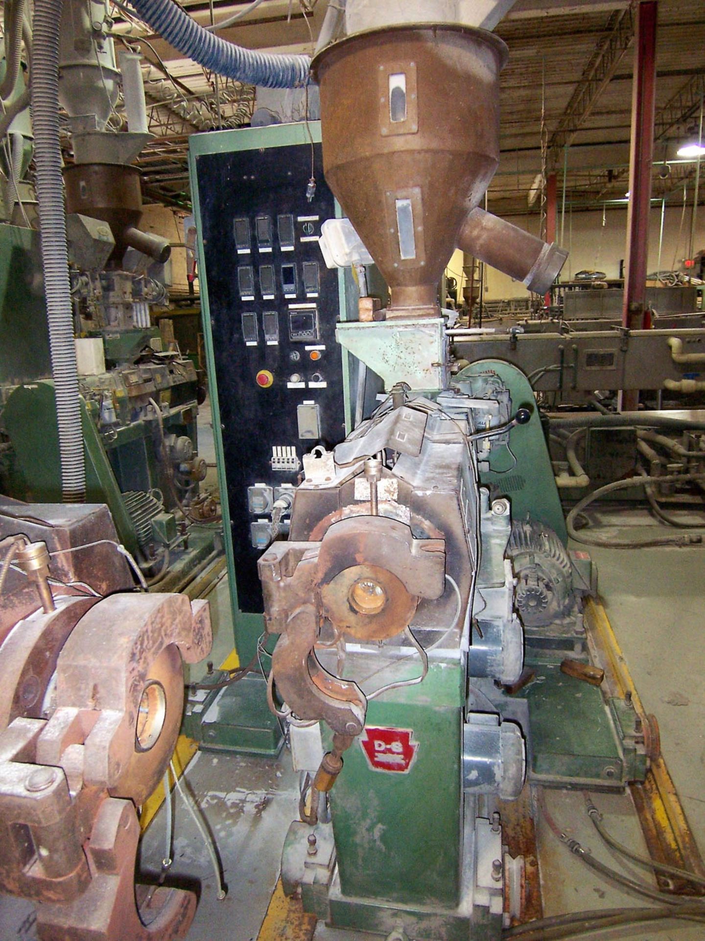 DAVIS STANDARD ''GEMINI'' GC40 TWIN FEED EXTRUDER, 20HP, 3-ZONE, DIGITAL TEMPERATURE CONTROL, GEAR - Image 2 of 2