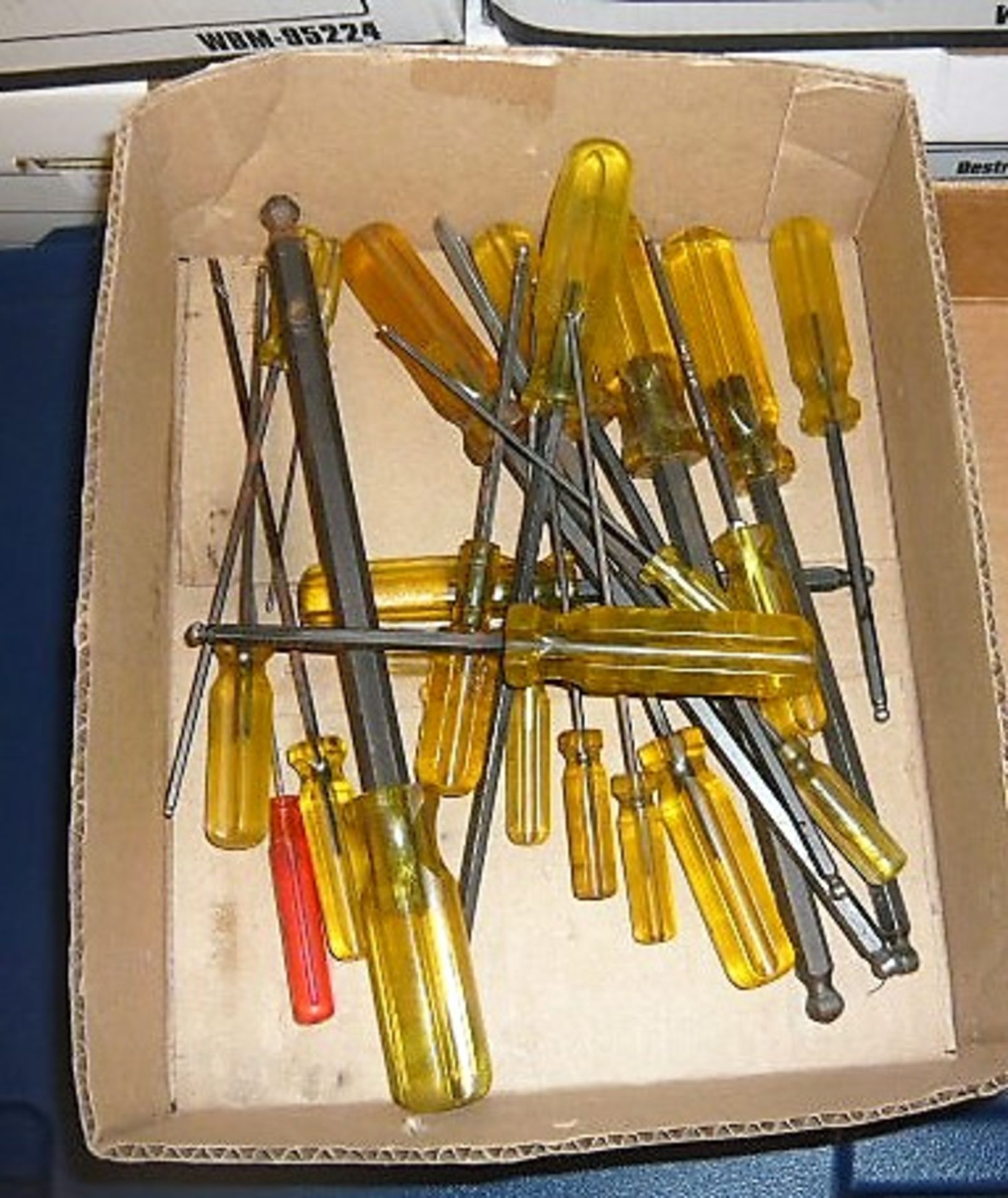 BOX OF ASSORTED BALL HEAD DRIVERS