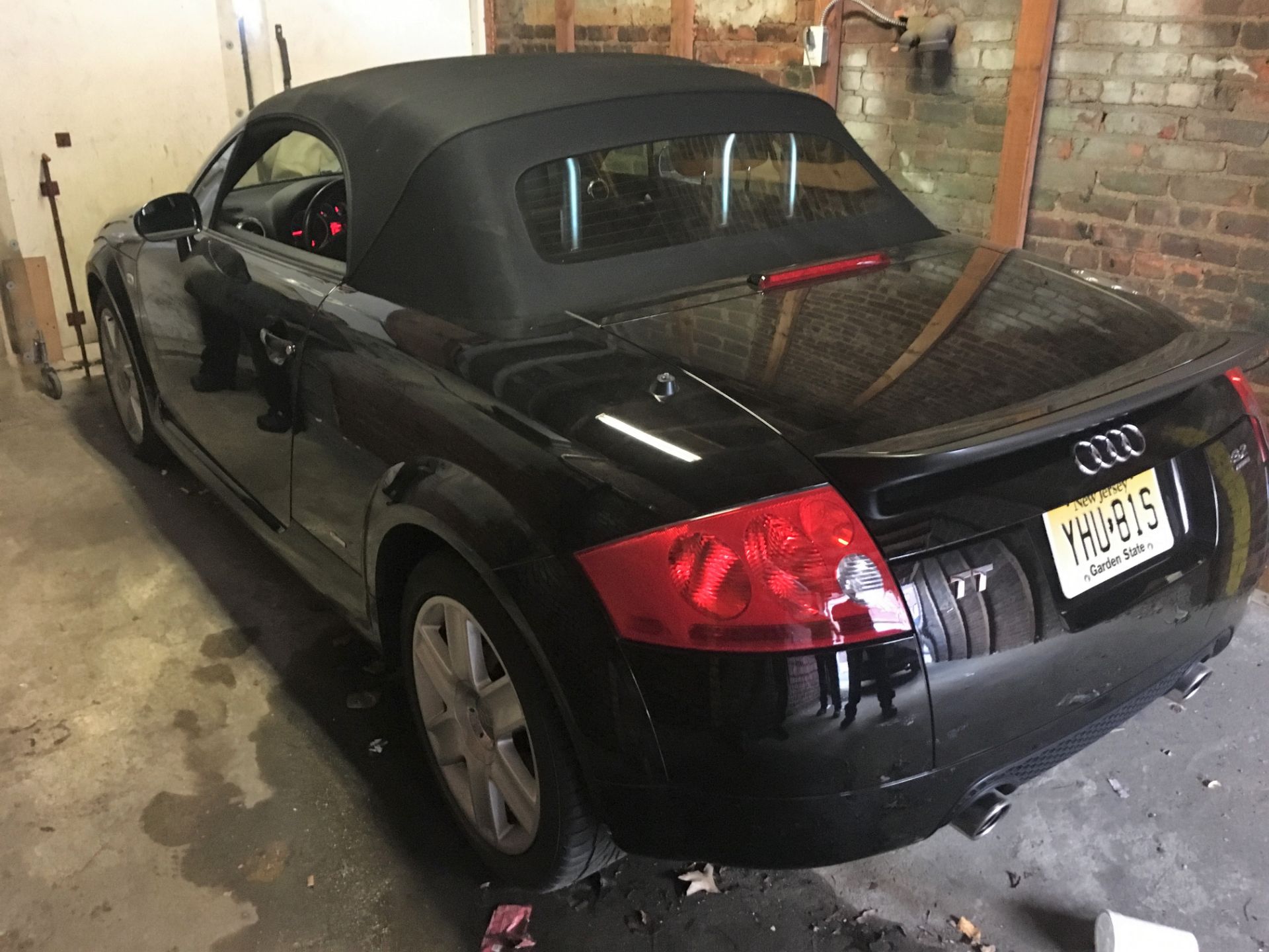 2004 AUDI TT CONVERTIBLE - Image 2 of 16