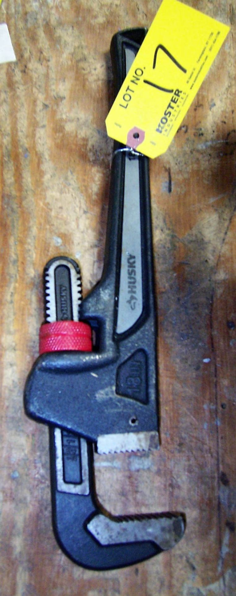 HUSKY 18'' PIPE WRENCH