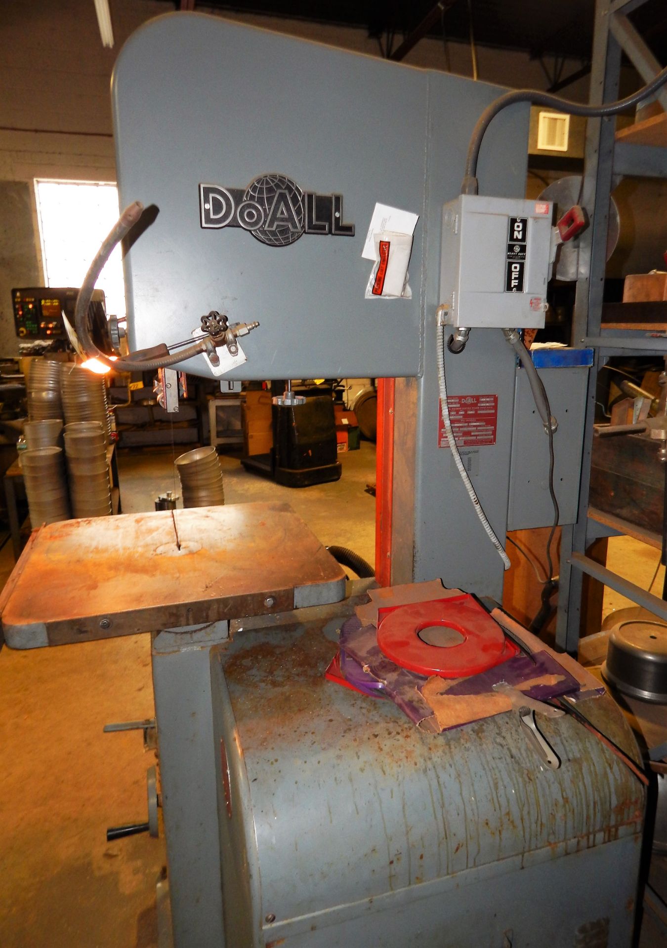 DOALL 20" MDL. 2013V VERTICAL BANDSAW WITH DOALL DBW-15 BLADE WEDING GRINDING ATTACHMENT, 26" X - Image 3 of 3