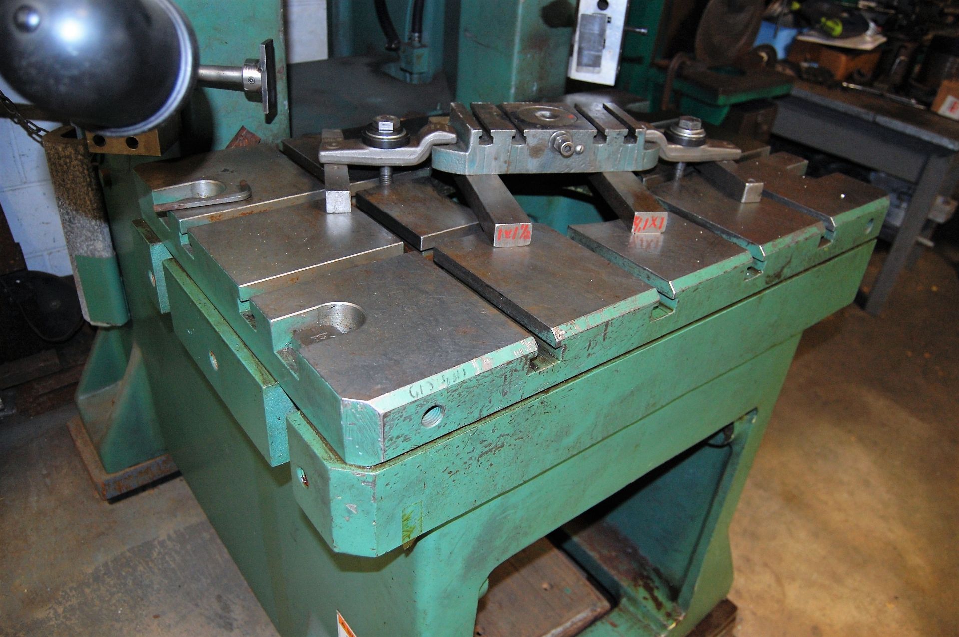 60 TON MINSTER #6 OBS OPEN BACK NON-INCLINABLE AIR CLUTCH PUNCH PRESS, FLYWHEEL TYPE, 120 SPM, - Image 9 of 12