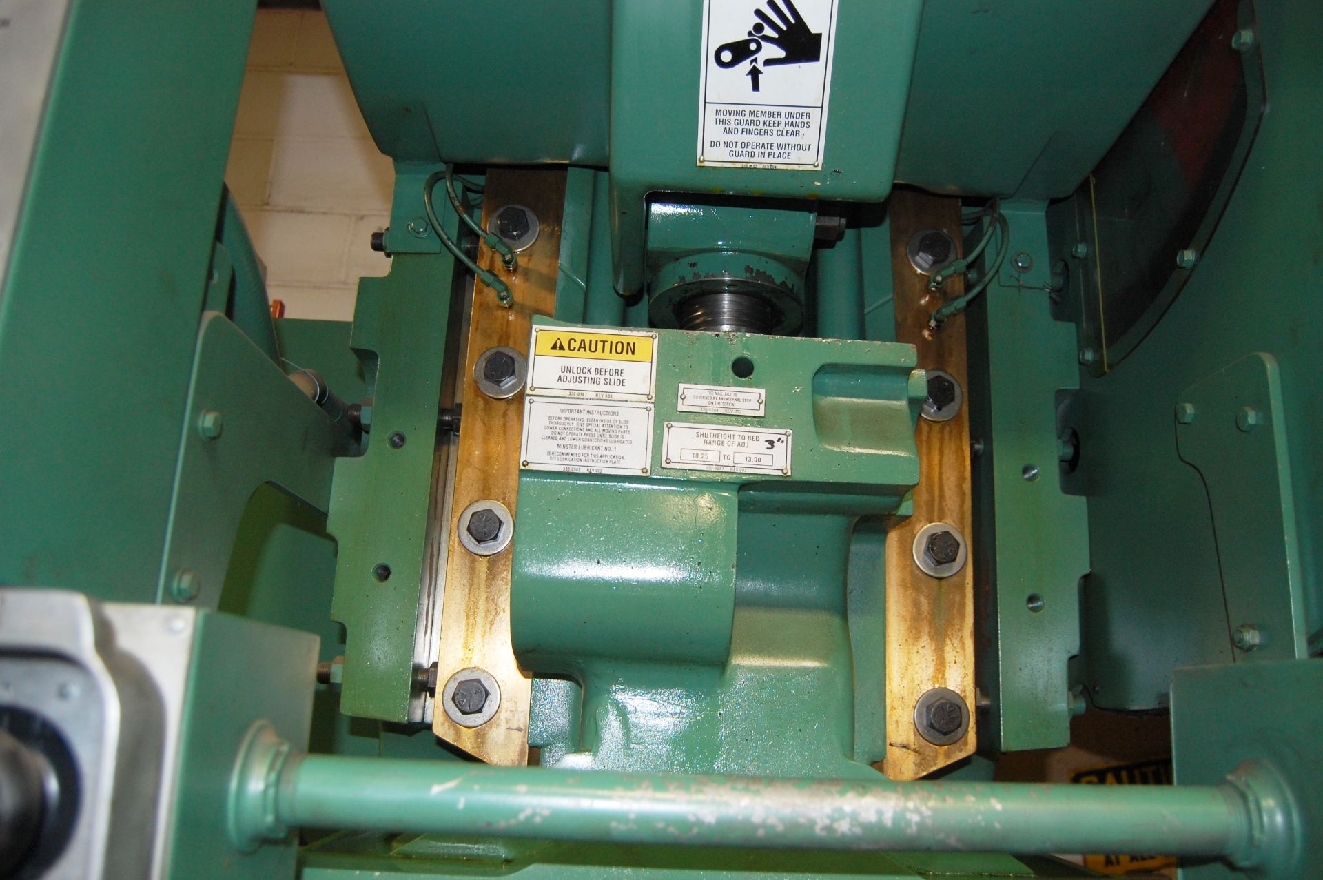 60 TON MINSTER #6 OBS OPEN BACK NON-INCLINABLE AIR CLUTCH PUNCH PRESS, FLYWHEEL TYPE, 120 SPM, - Image 4 of 12