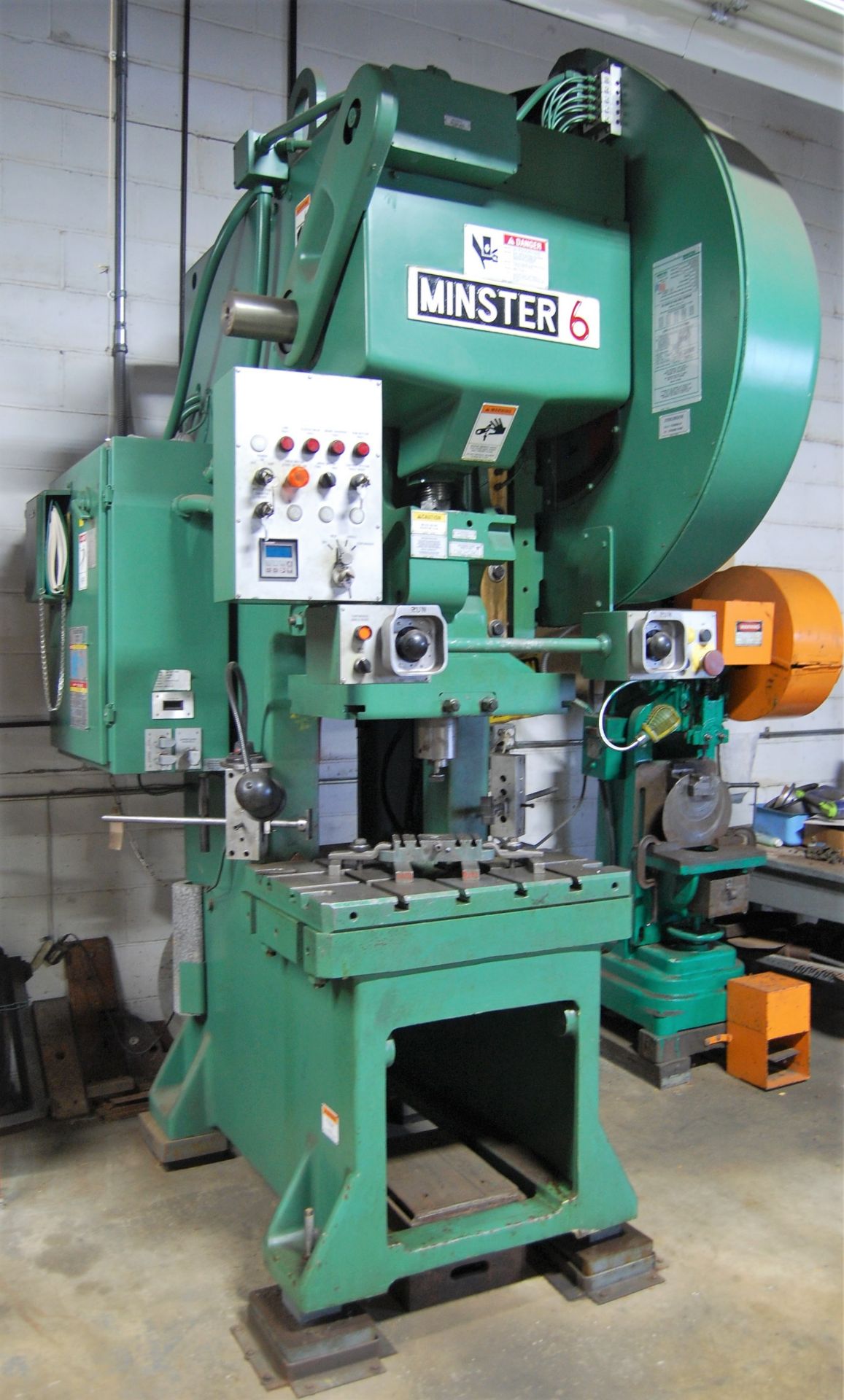 60 TON MINSTER #6 OBS OPEN BACK NON-INCLINABLE AIR CLUTCH PUNCH PRESS, FLYWHEEL TYPE, 120 SPM,