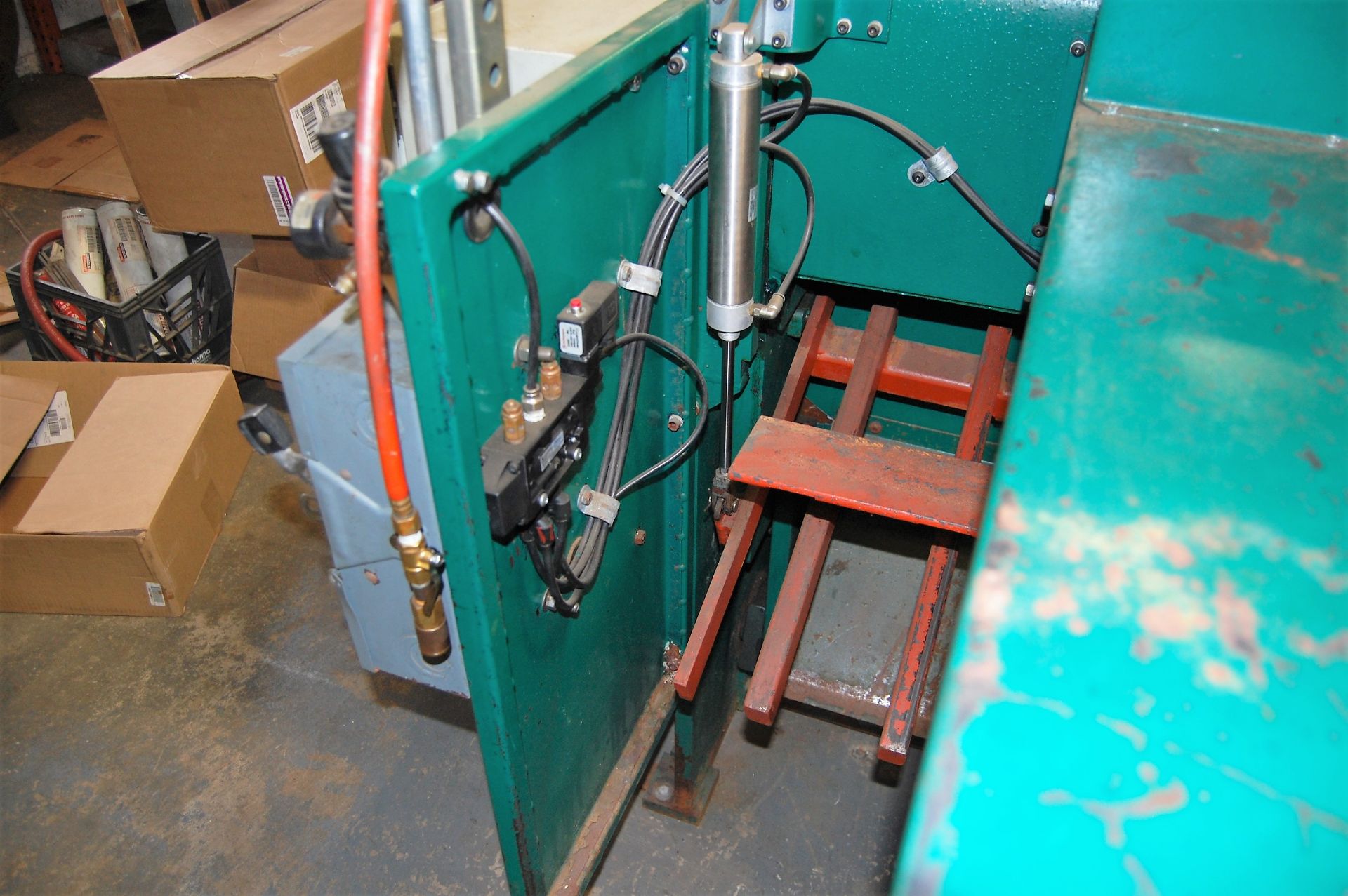 TENNSMITH 5' X 10 GAGE MDL. LM510 POWER SHEAR, WITH 24" FRONT OPERATED MANUAL BACK GAGE, (2) FRONT - Image 5 of 9