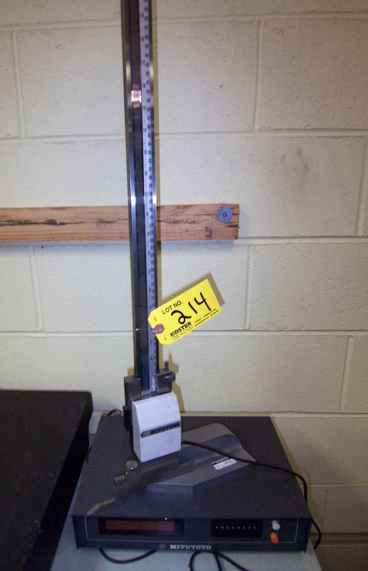 MITUTOYO 24" DIGITAL HEIGHT GAGE