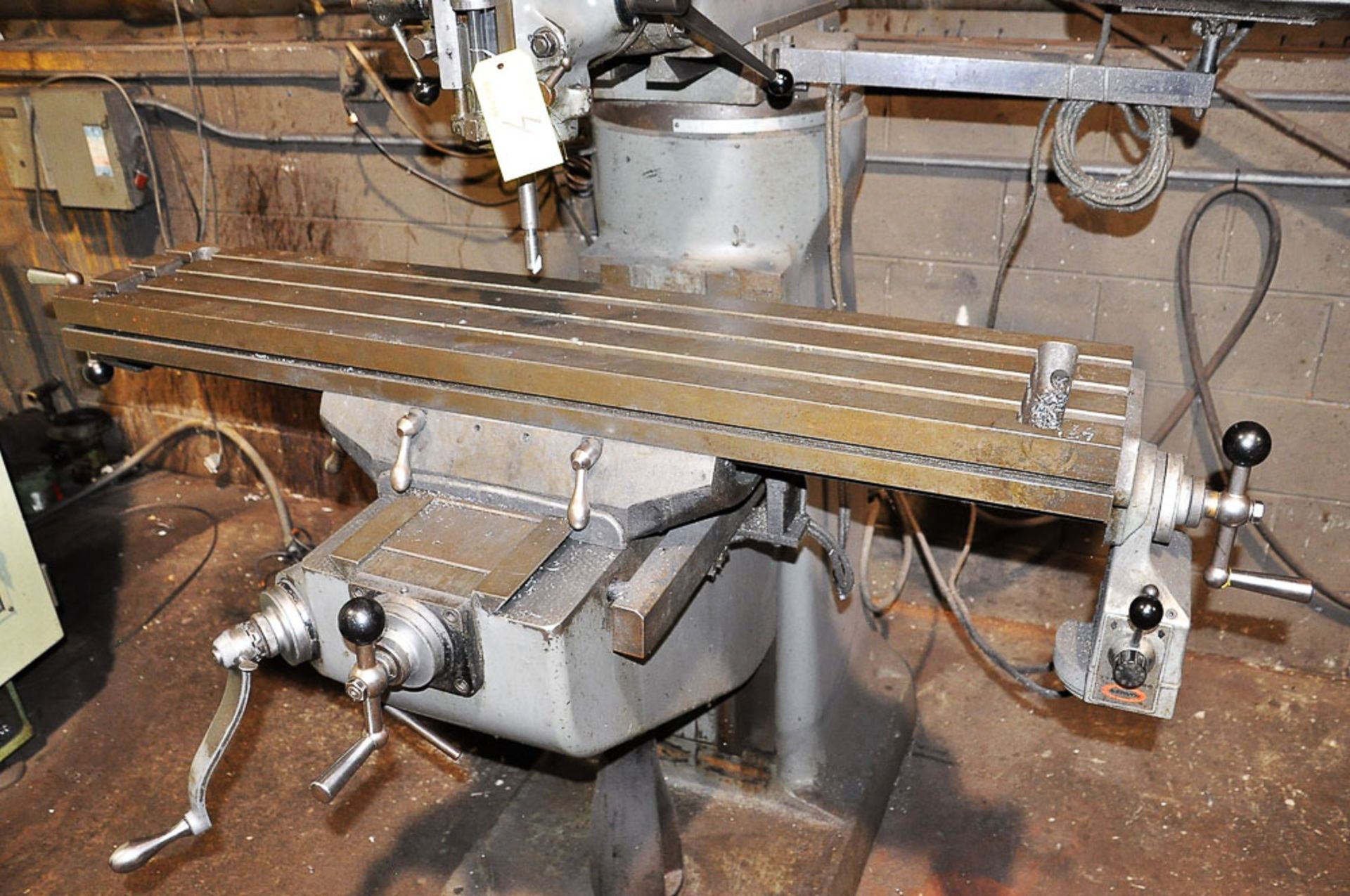 BRIDGEPORT 2HP VARIABLE SPEED VERTICAL MILLING MACHINE, WITH 9'' X 48'' T-SLOTTED WORK TABLE, - Image 2 of 4