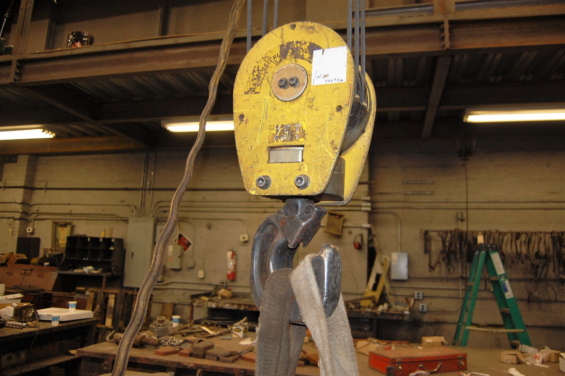 7-1/2 TON NORTH AMERICAN OVERHEAD BRIDGE CRANE, TOP RUNNING, 55' SPAN, 80 FPM, R&M HOIST(2007) - Bild 3 aus 19