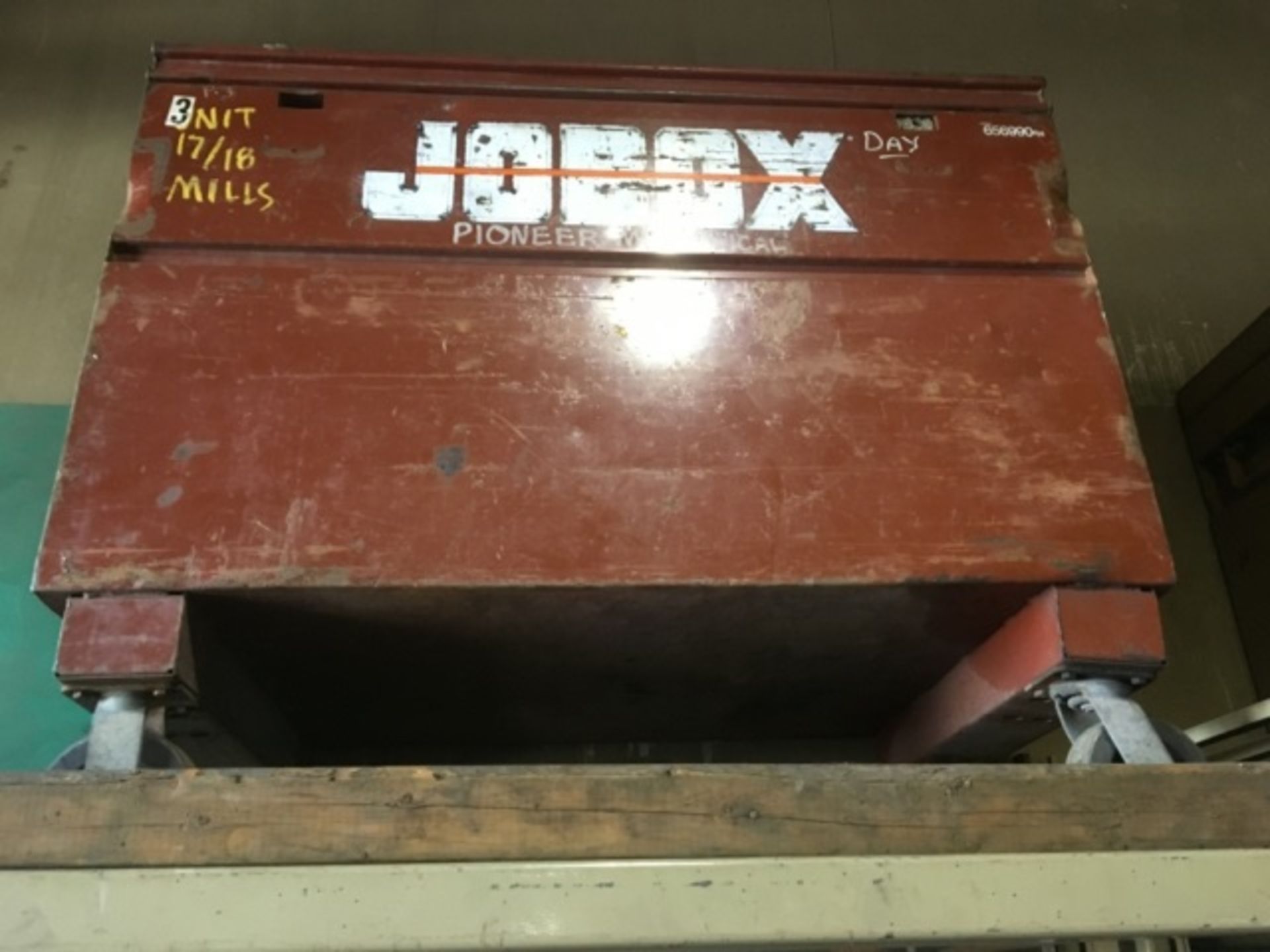 Jobox rolling job box