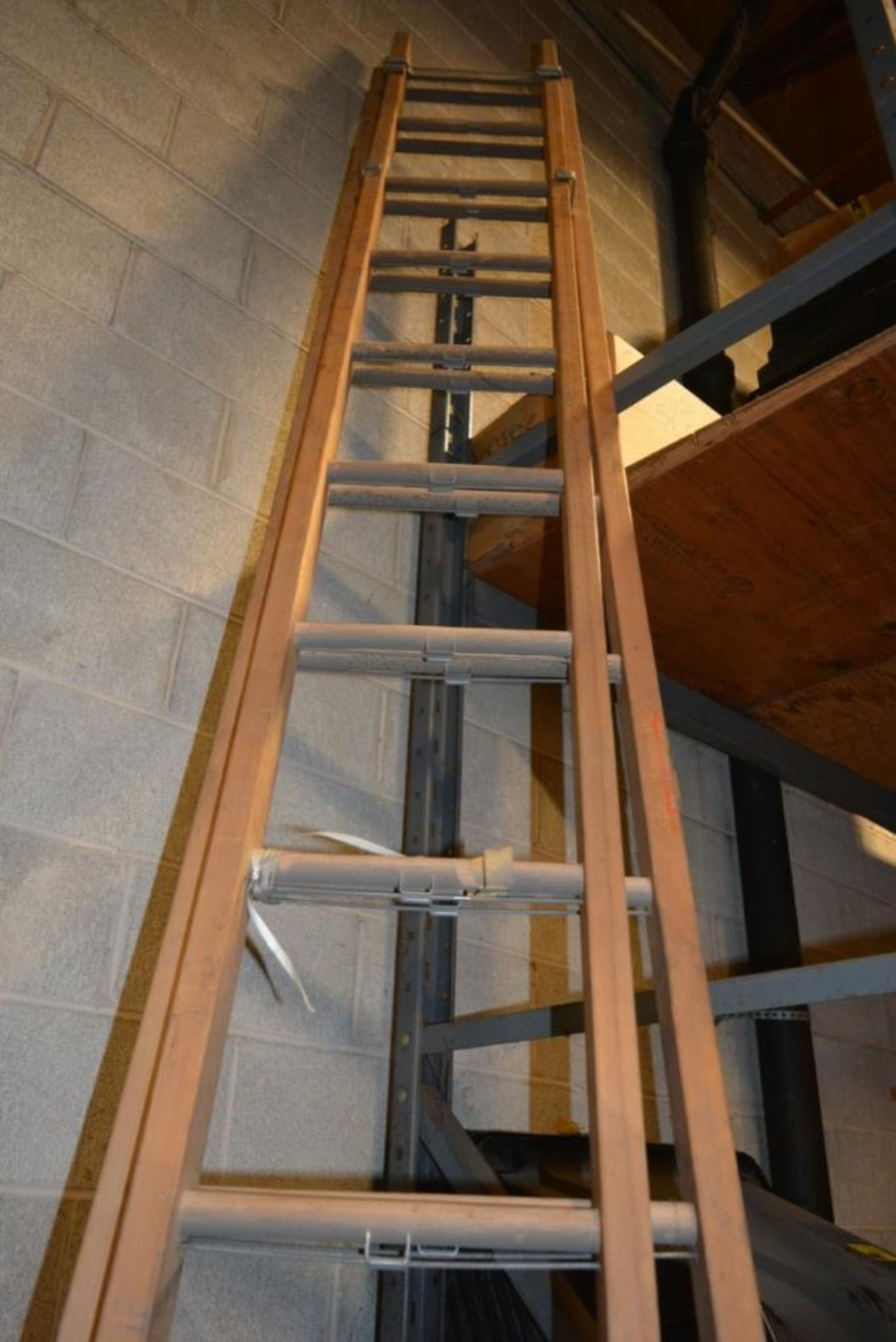 Blue Ribbon 3W394 24' Wood Extention Ladder - Image 5 of 5