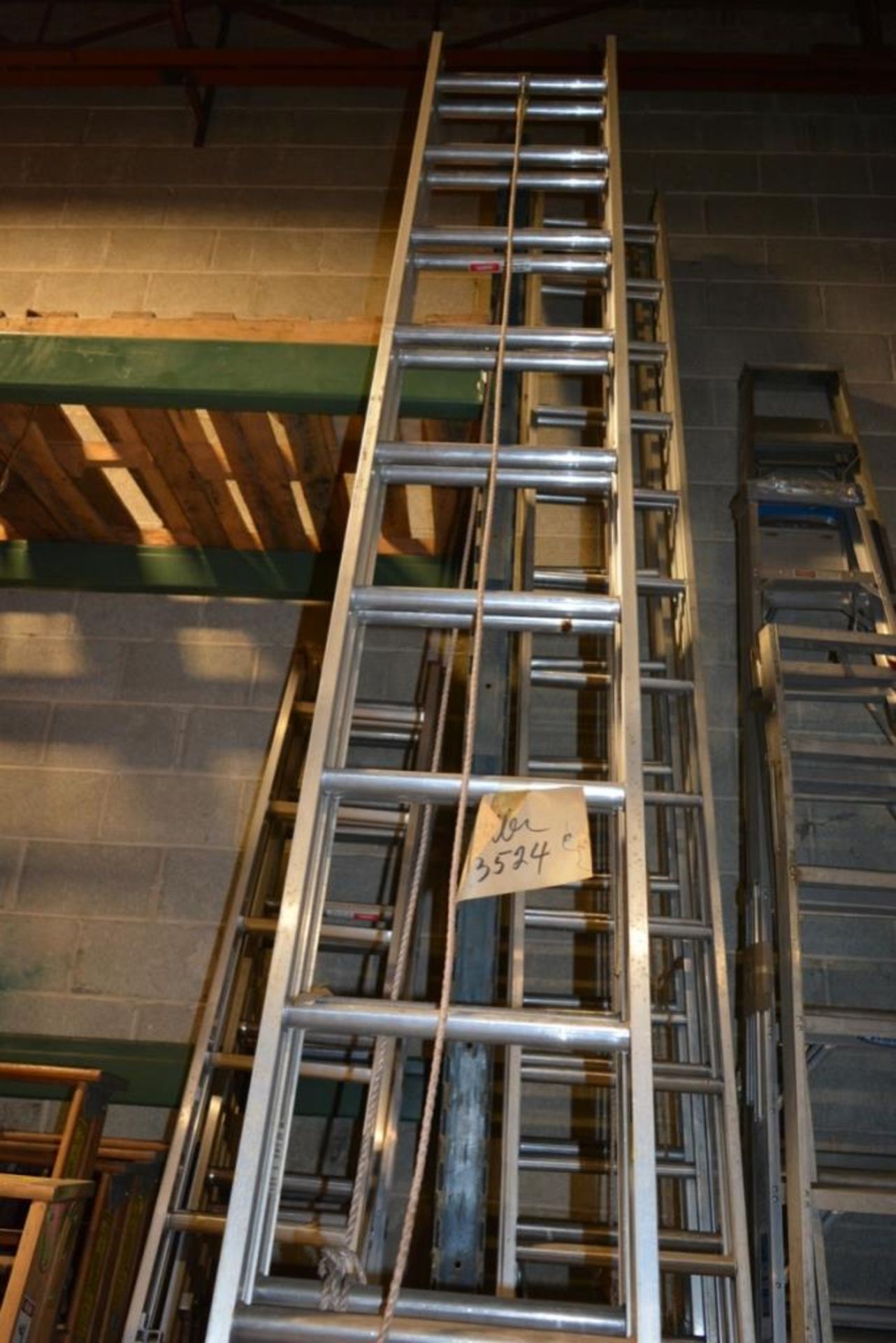 Keller 3524 24' Aluminum Extention Ladder - Image 4 of 4