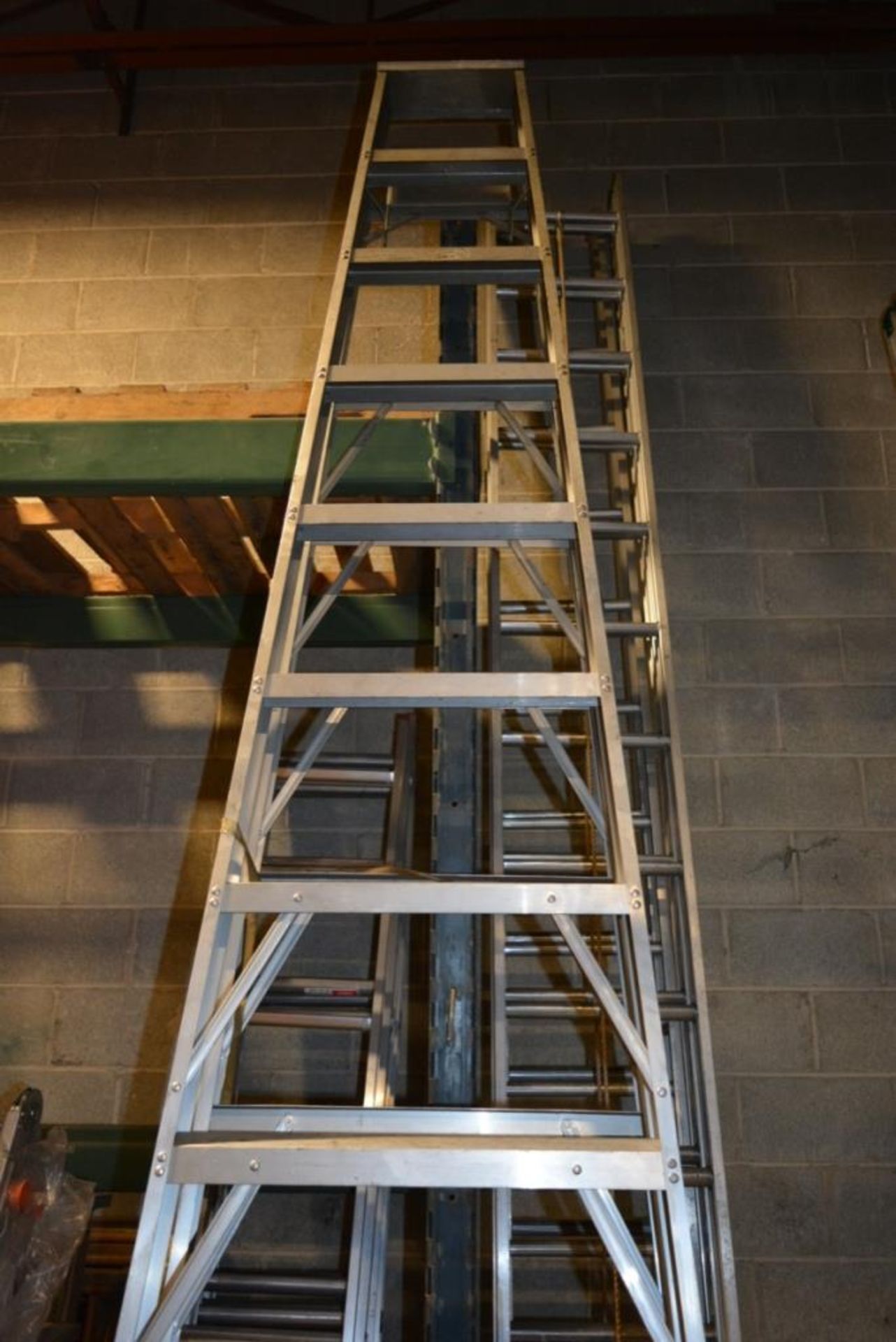 Keller 912 12' Aluminum Step Ladder - Image 3 of 3