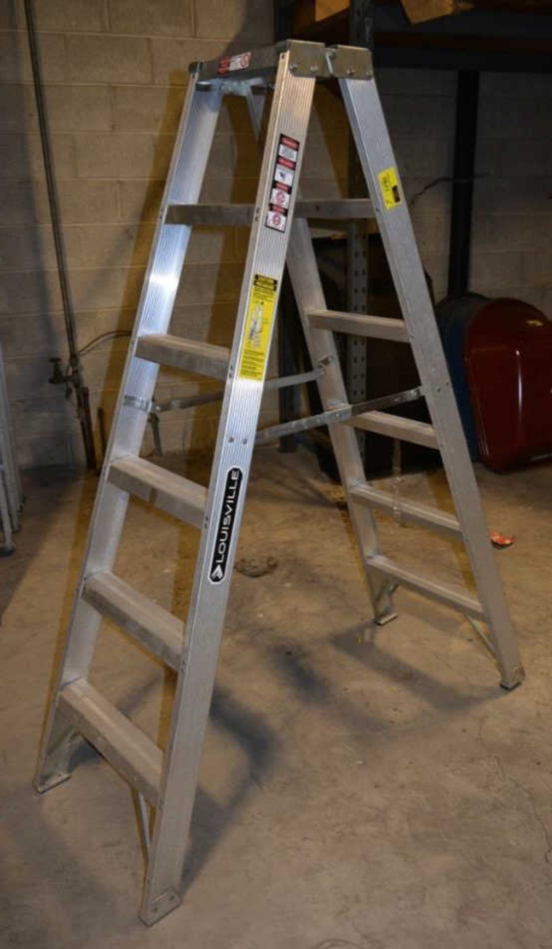 Louisville AM1006 6' Aluminum 2-Sided Step Ladder