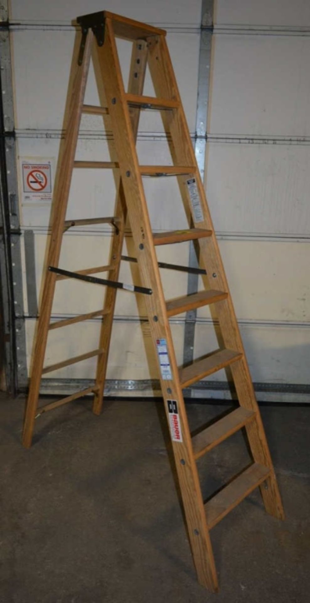 Bauer 10108 Type IA 8-Foot Wood Step Ladder