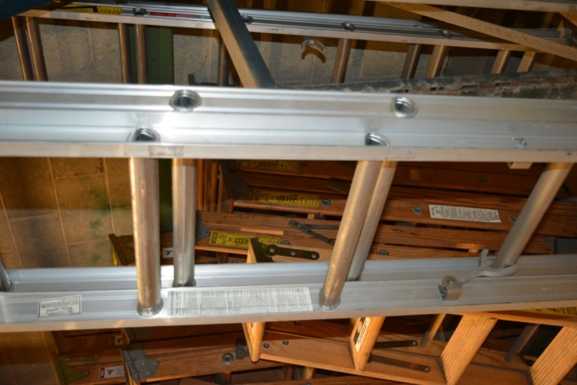 Keller 3116 16' Aluminum Extention Ladder - Image 4 of 4