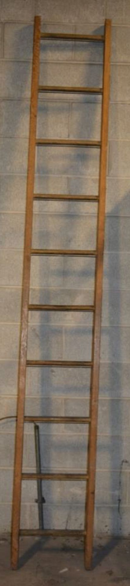 Watling SI-10 10' Wood Straight Ladder